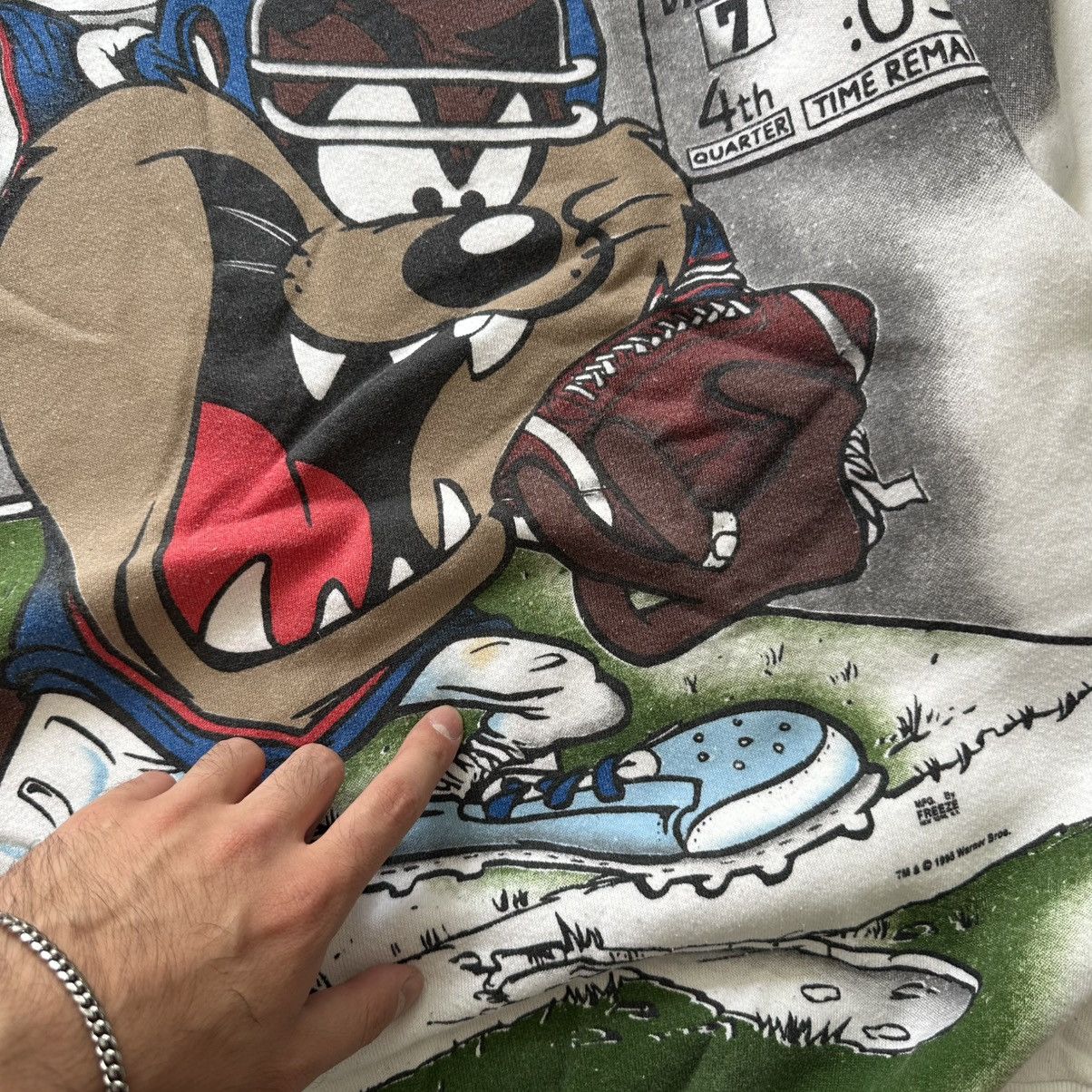Vintage Looney Tunes Taz Football Crewneck — 1995 Vintage Size US L / EU 52-54 / 3 - 10 Thumbnail