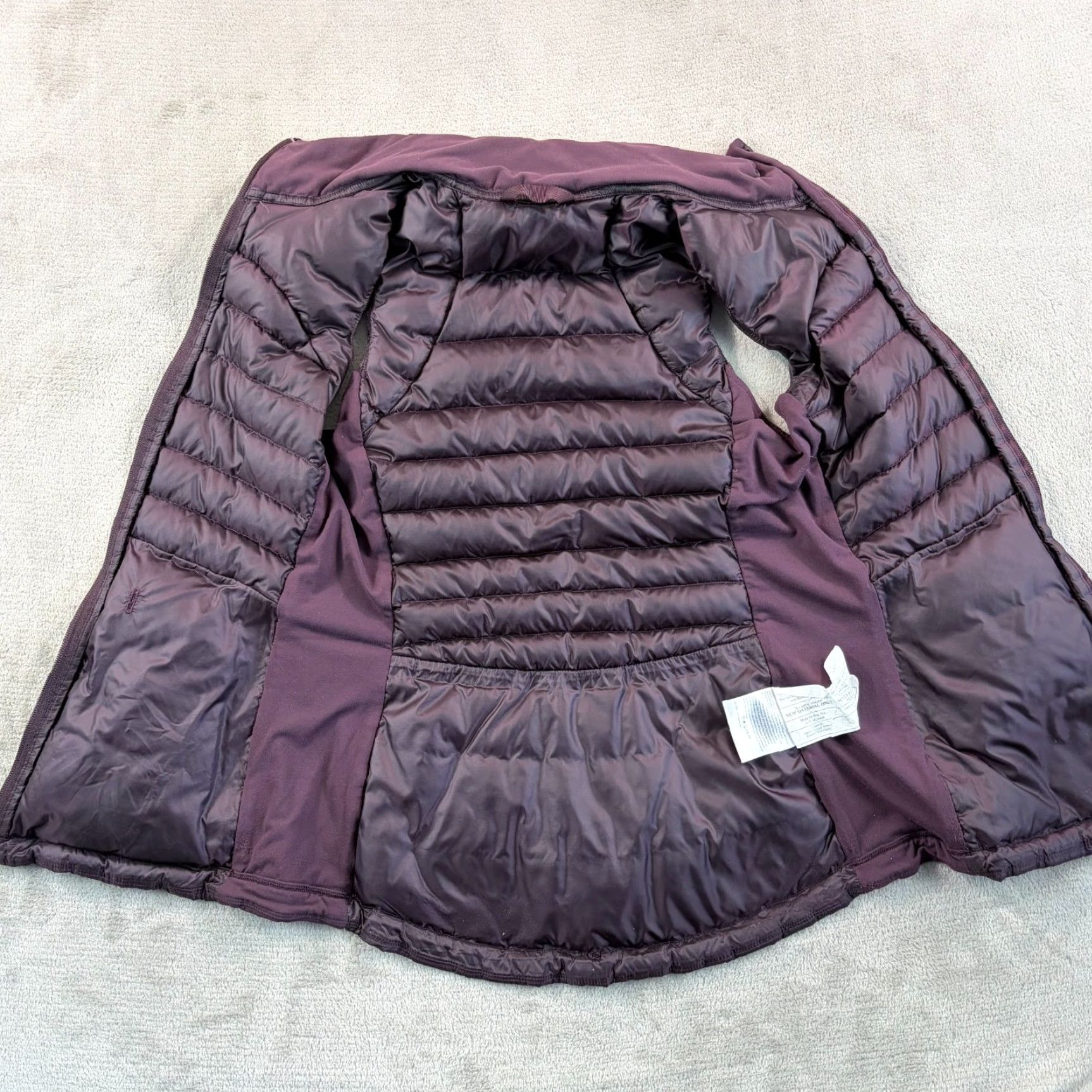 Lululemon Lululemon Vest Women 6 Plum Puffer Down Nylon Zip Pockets Purple Solid Winter Fall Spring Size M / US 6-8 / IT 42-44 - 3 Thumbnail