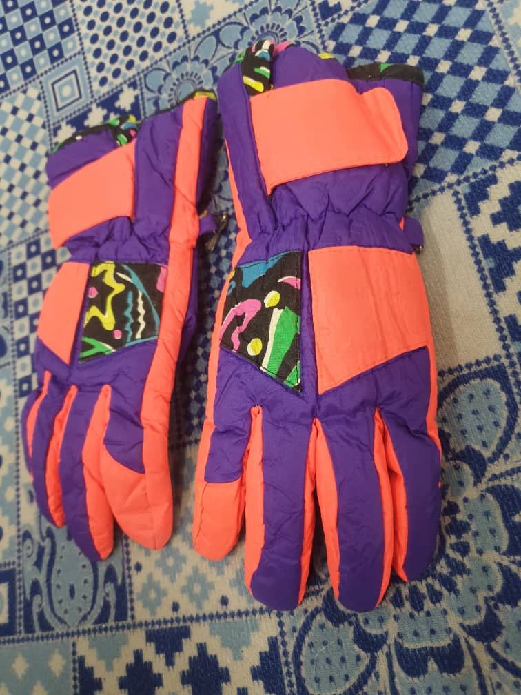 Other Unbrand multicolour winter season glove Size 38 - 2 Thumbnail