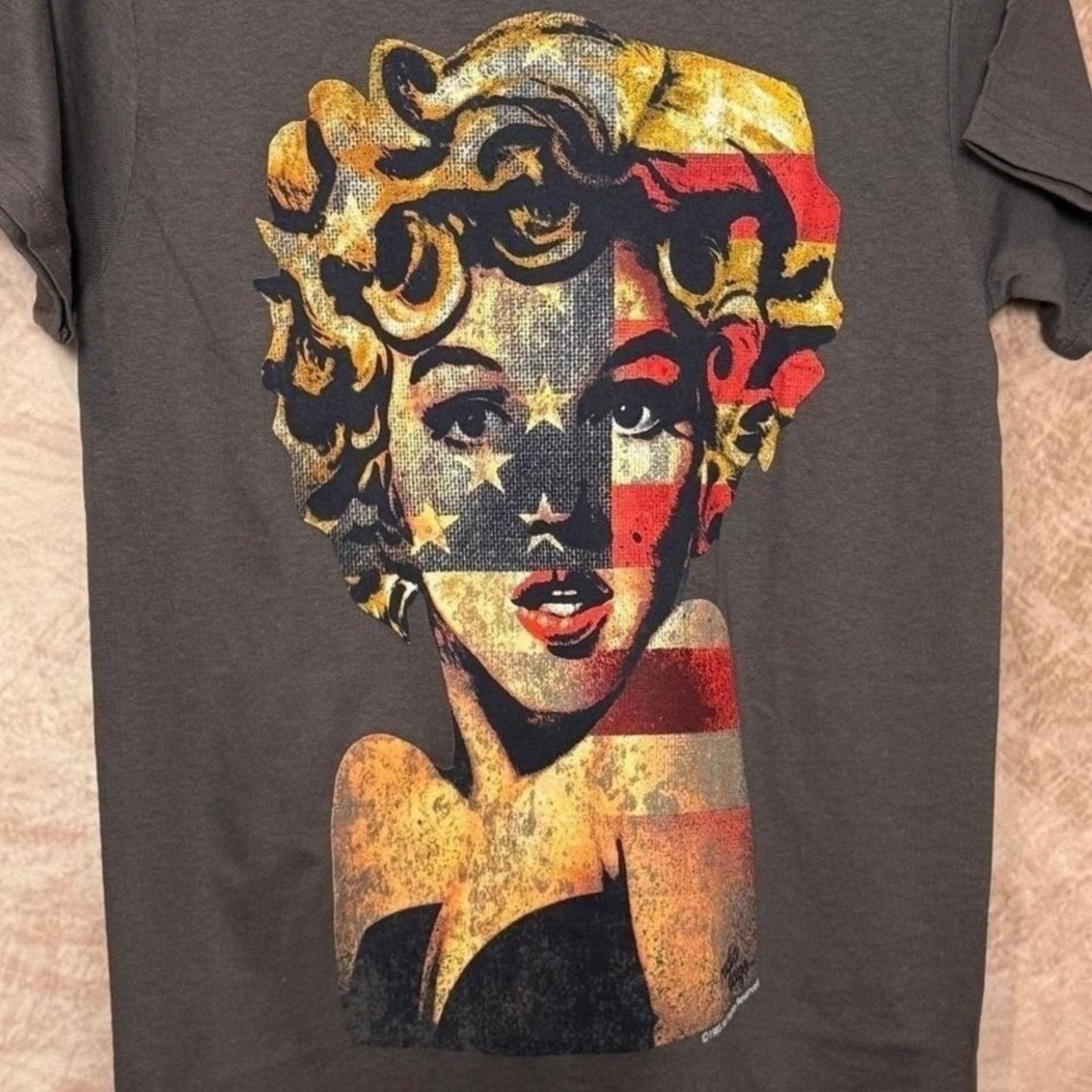 Other Radio Days Marilyn Monroe American Flag Tee Size S NWOT Size US S / EU 44-46 / 1 - 3 Thumbnail