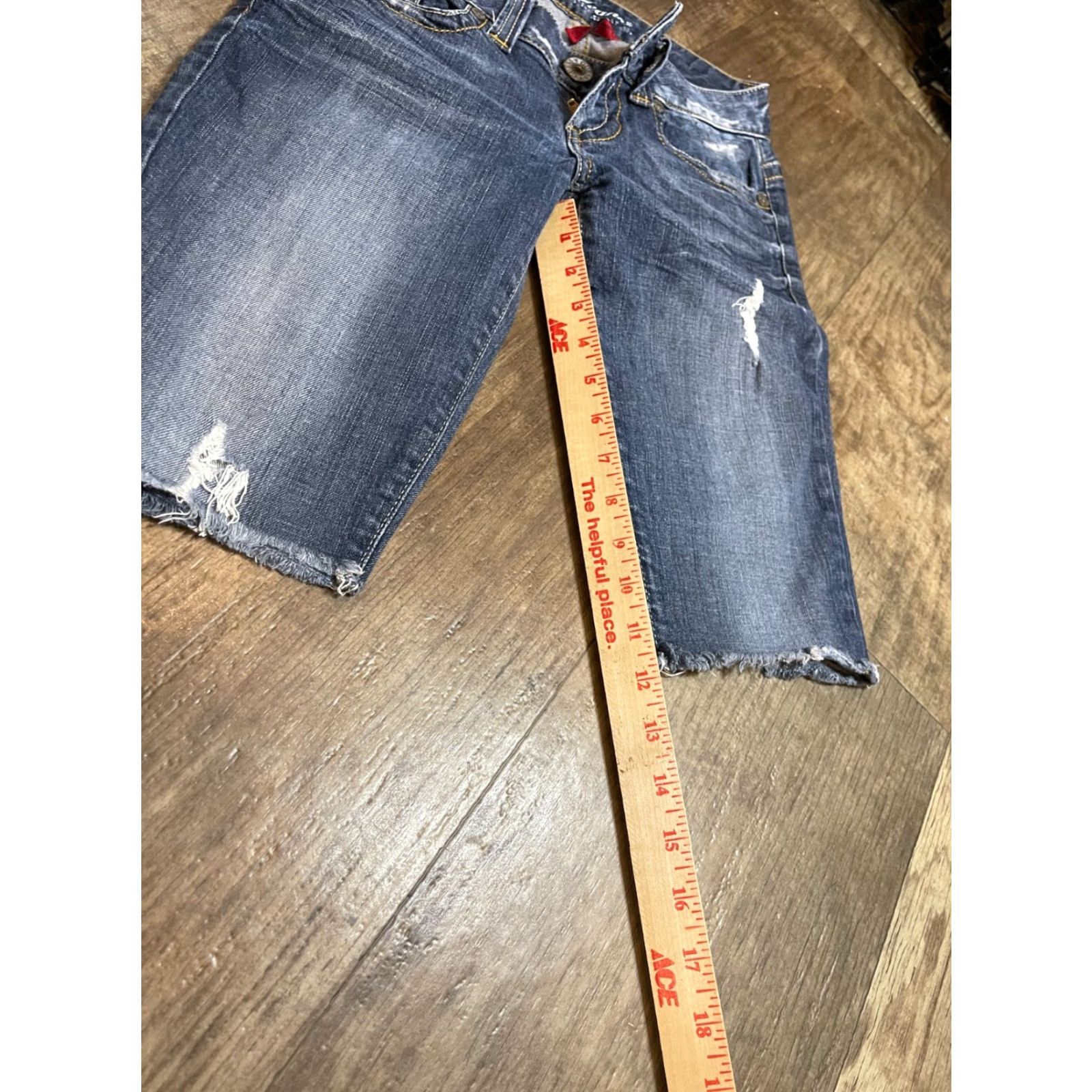 Guess GUESS Shorts Blue Denim Cut Off Distressed Regular Waist 27 in Women Vintage Size 27" / US 4 / IT 40 - 2 Thumbnail
