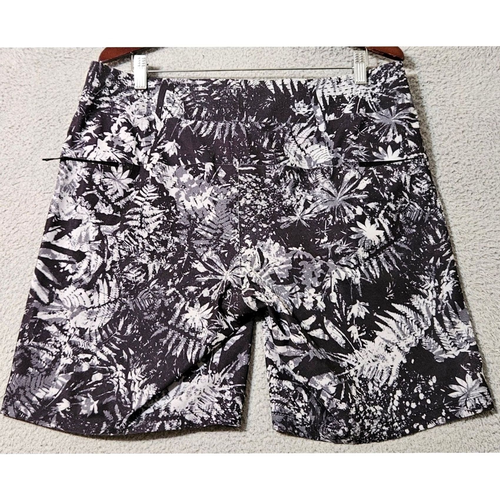 Lululemon Lululemon Board Shorts Men's 34 Black Gray Zip Unlined Swim 9in Inseam M7AARS Current State State Board Shorts Mens 34 Black Gray Zip Unlined Swim Size US 34 / EU 50 - 2 Thumbnail