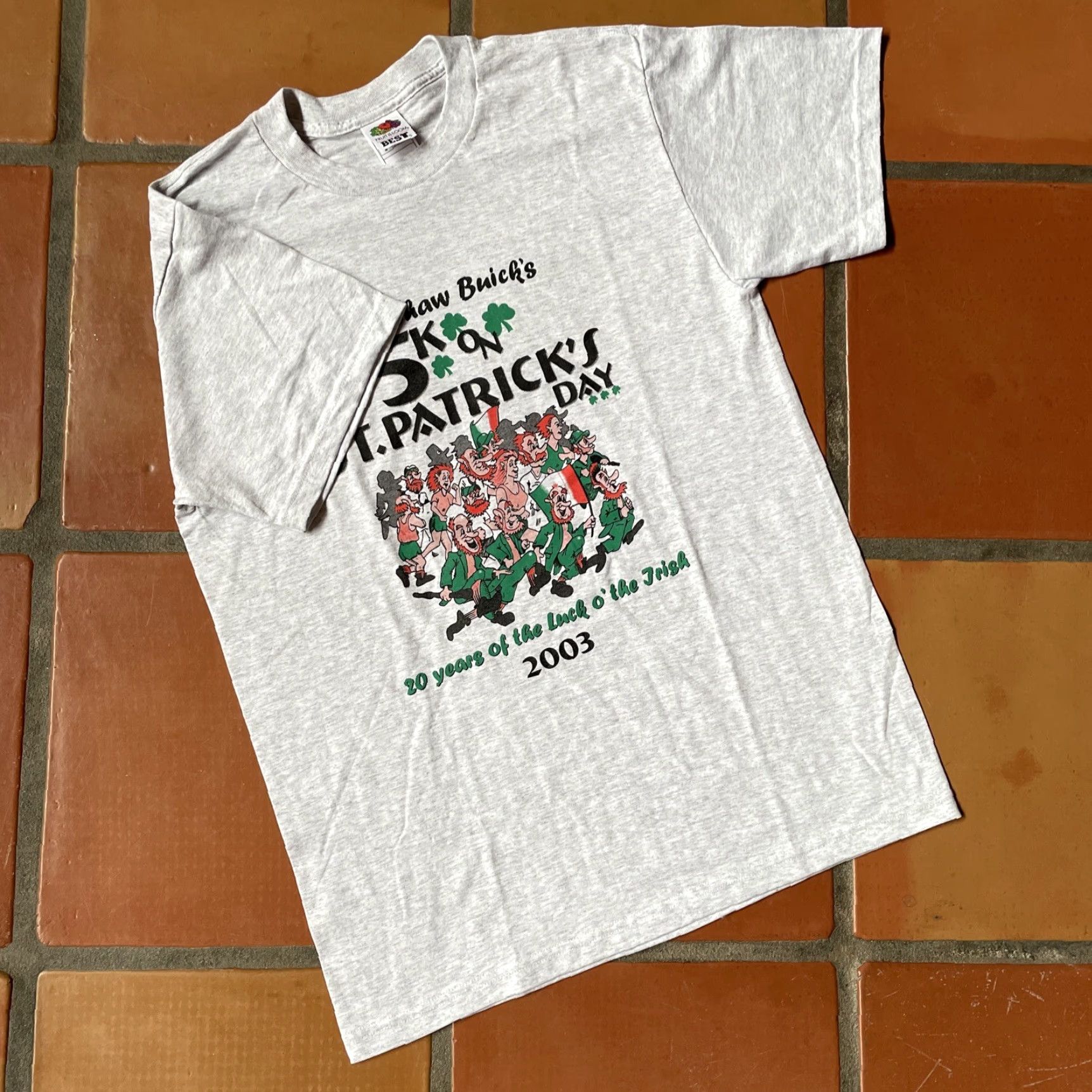 Fruit Of The Loom VINTAGE Fruit Of The Loom Men’s Medium Gray T Shirt St. Patrick’s Day 5k 2003 Size US M / EU 48-50 / 2 - 6 Thumbnail