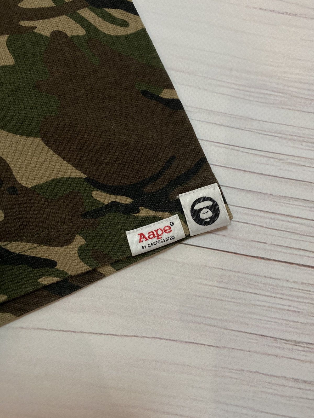 Aape Aape by A Bathing Ape Big logo y2k Camo T shirt Size US L / EU 52-54 / 3 - 18 Thumbnail
