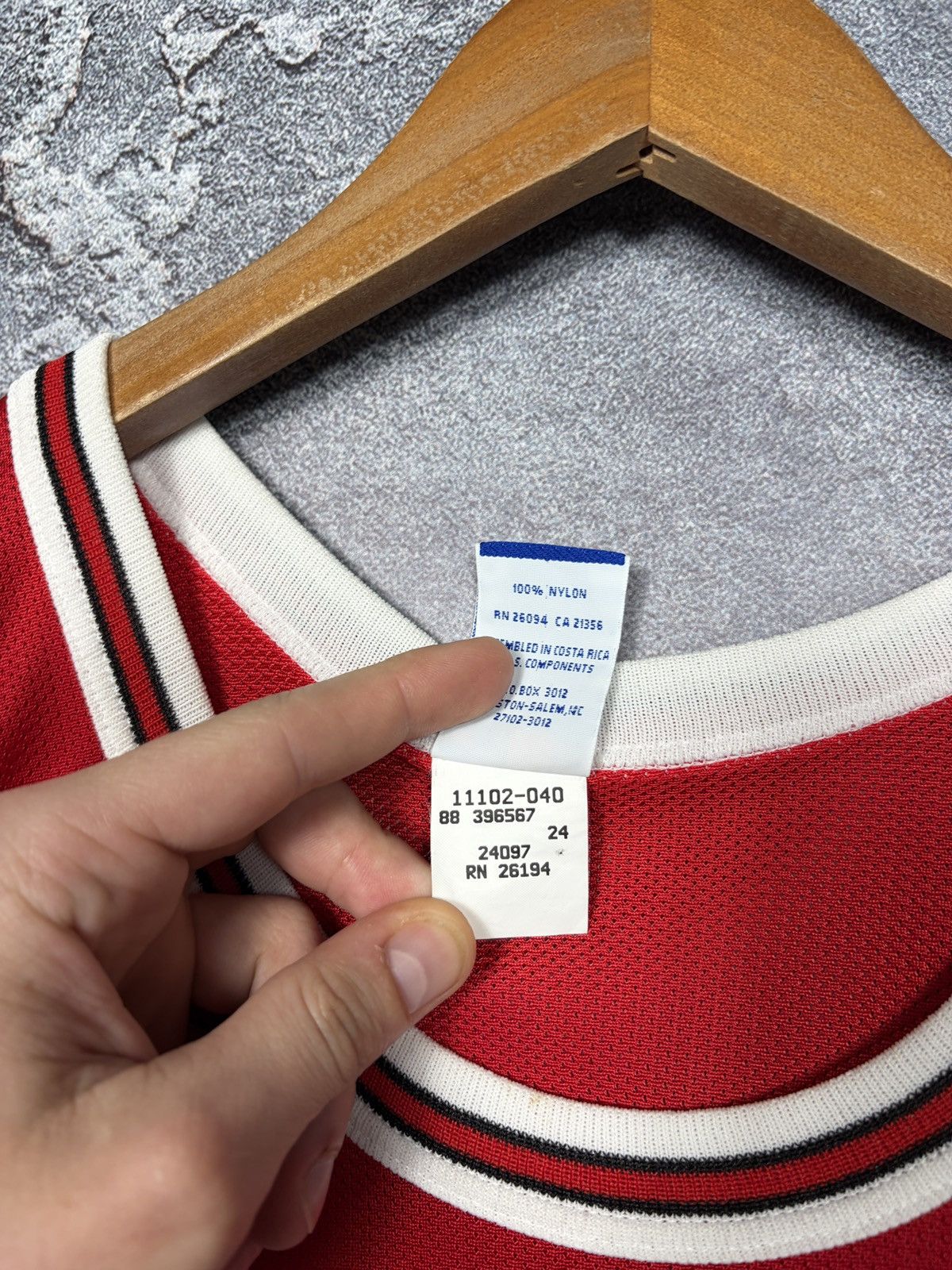 Champion Vintage 90s Chicago Bulls #23 Jordan Tank Top Jersey Size US M / EU 48-50 / 2 - 10 Thumbnail