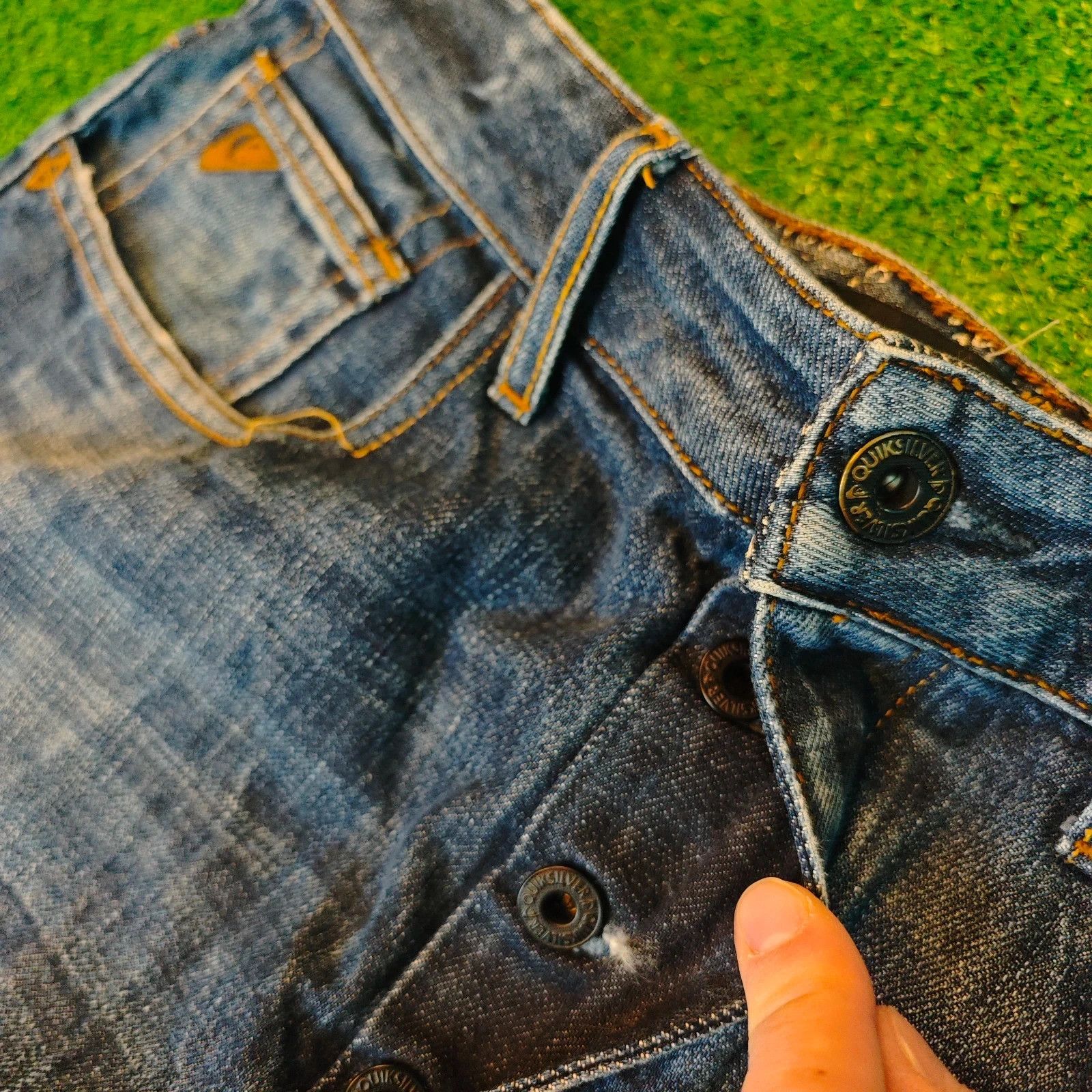 Quiksilver Vintage Quiksilver Jeans Mens 32 blue regular button fly y2k Size US 32 / EU 48 - 8 Thumbnail