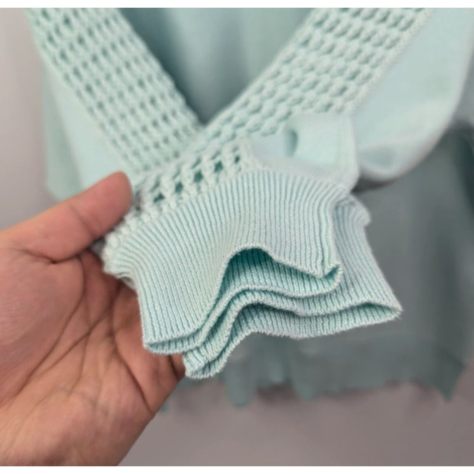 Vintage VINTAGE Lane Bryant Mint Green Sweater Open Weave Crochet Lattice Sleeves V-Neck 18/20 Size XXL / US 16-18 / IT 52-54 - 2 Thumbnail