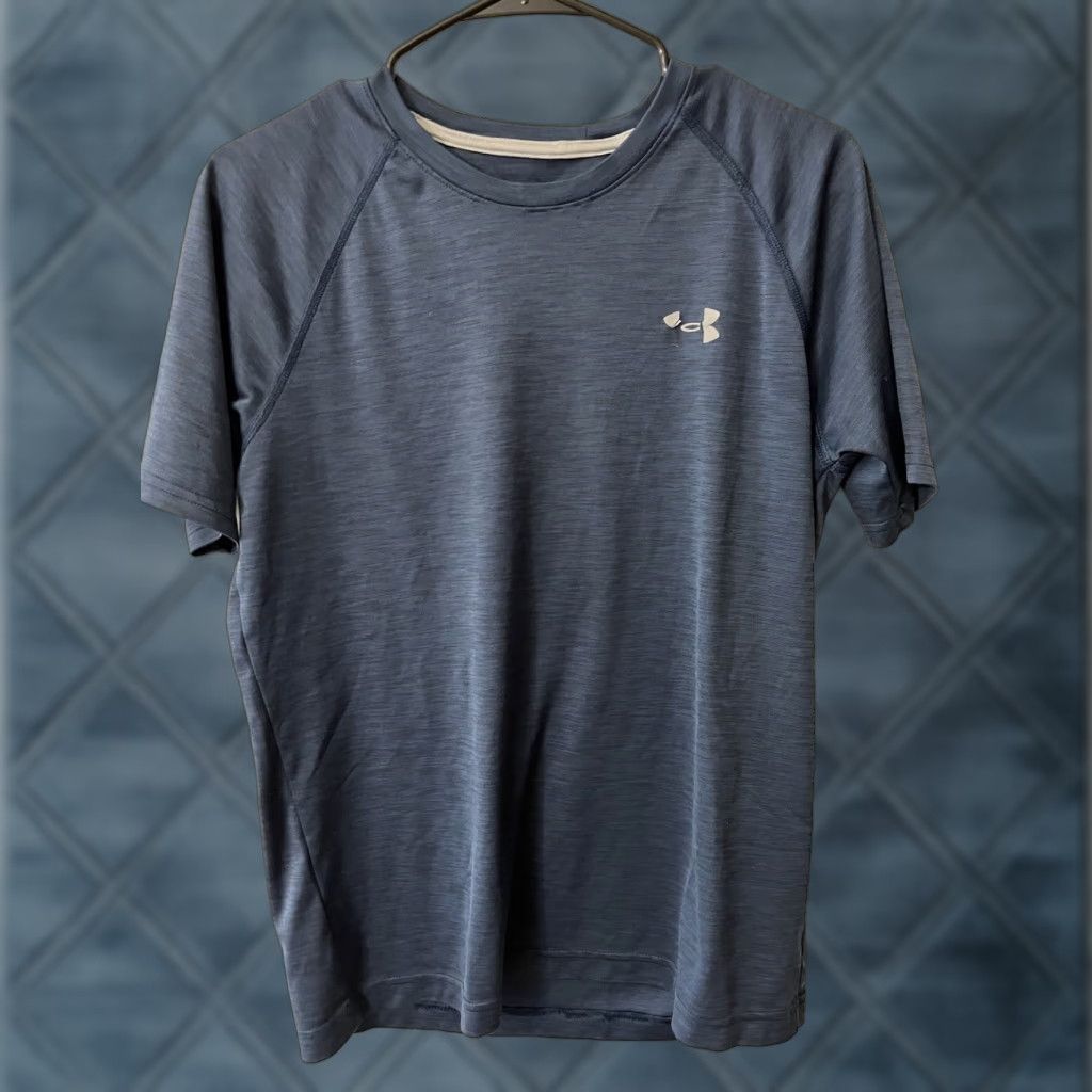 Under Armour VINTAGE Under Armour T-Shirt Shirt Men's Small Short Sleeve Loose Heatgear Crew Neck Blue Logo Graphic 2010s Mens Size US S / EU 44-46 / 1 - 1 Thumbnail
