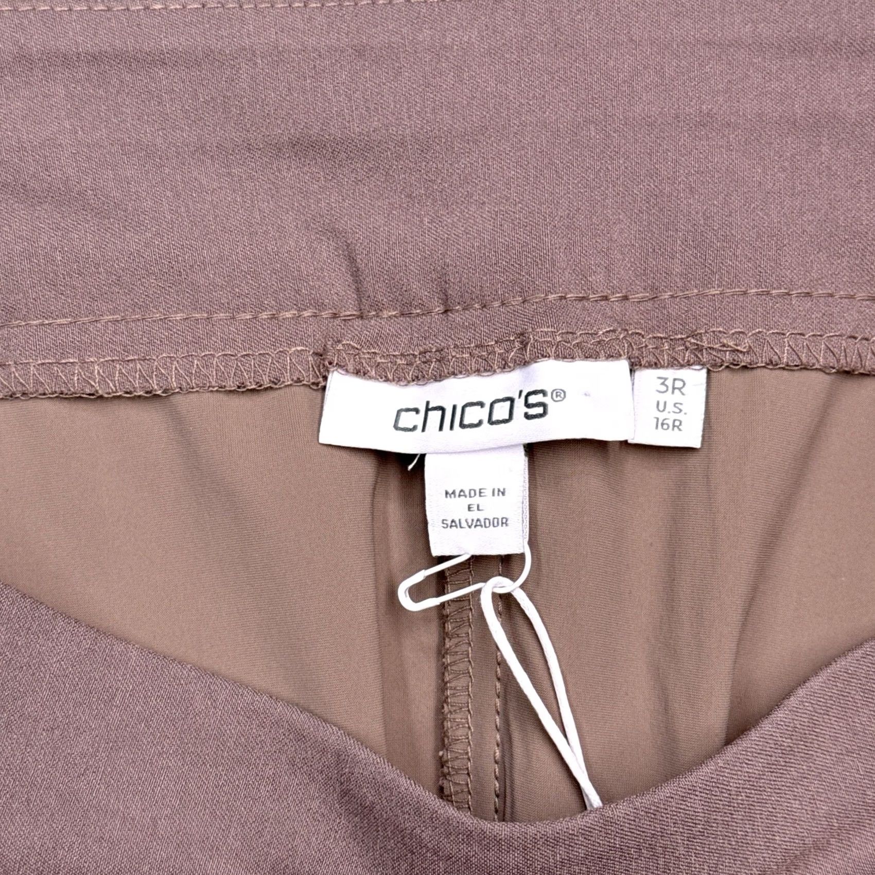Vintage Chico's Pants Womens 3R Slim Leg Cropped Tapered Flat Front Elastic Waist Rayon Spandex Nylon Brown 30.5 Inseam New Size 26" / US 2 / IT 38 - 5 Thumbnail