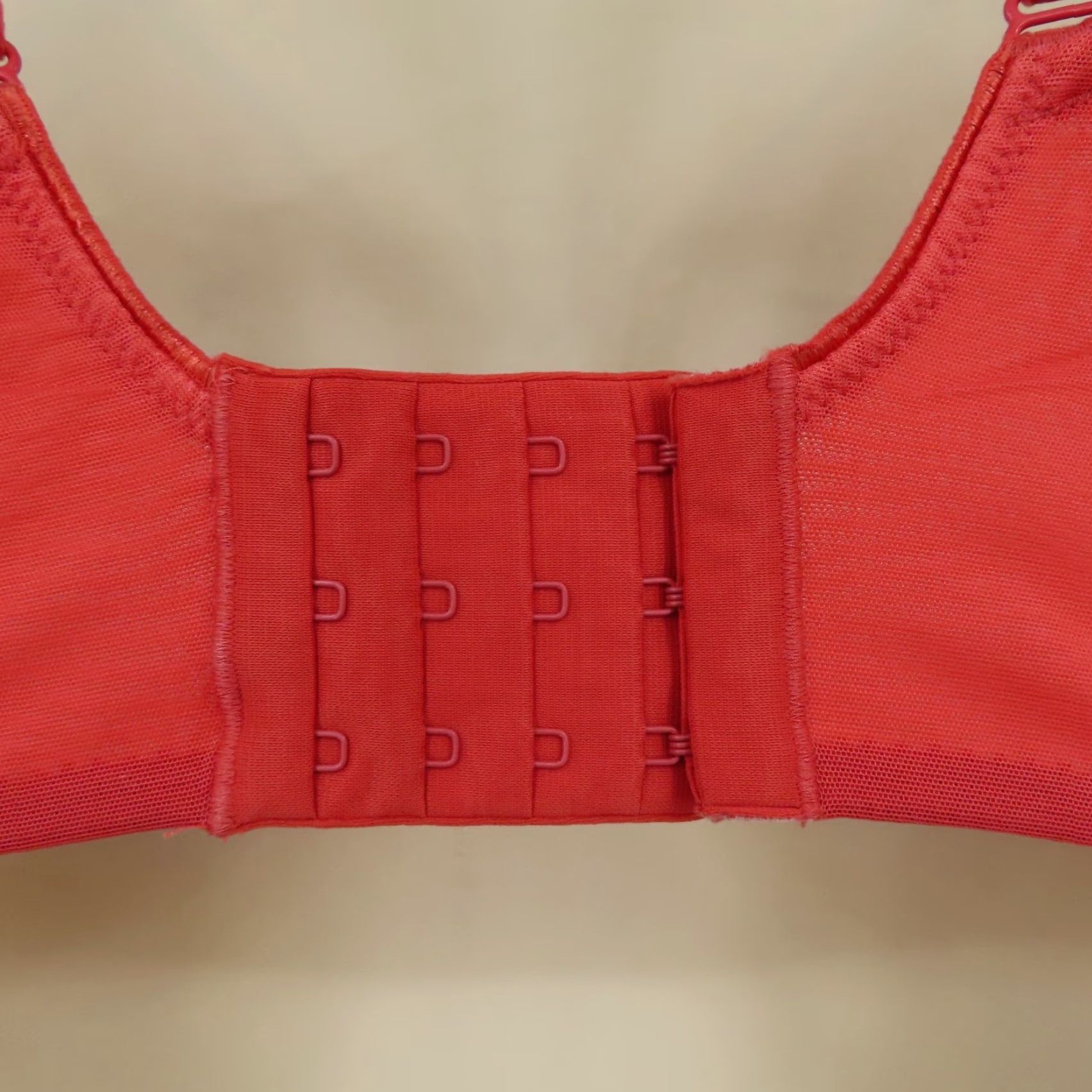 Chantelle Bra 30H US Orange Coral Revele Moi Perfect Fit Underwire T-Shirt Guess?