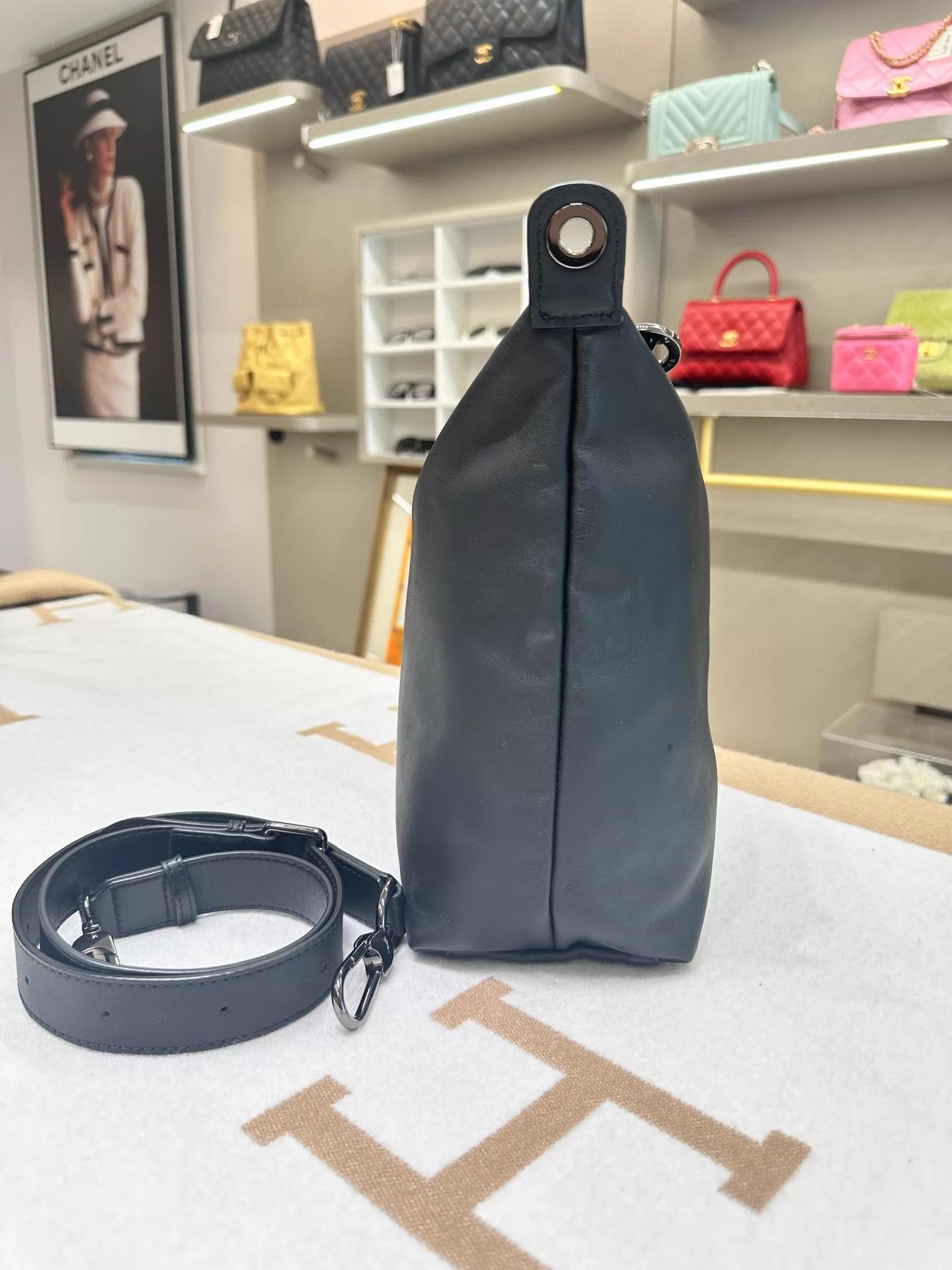 Longchamp Longchamp Black Hobo Shoulder Crossbody Bag 30x11x26 Size ONE SIZE - 3 Thumbnail
