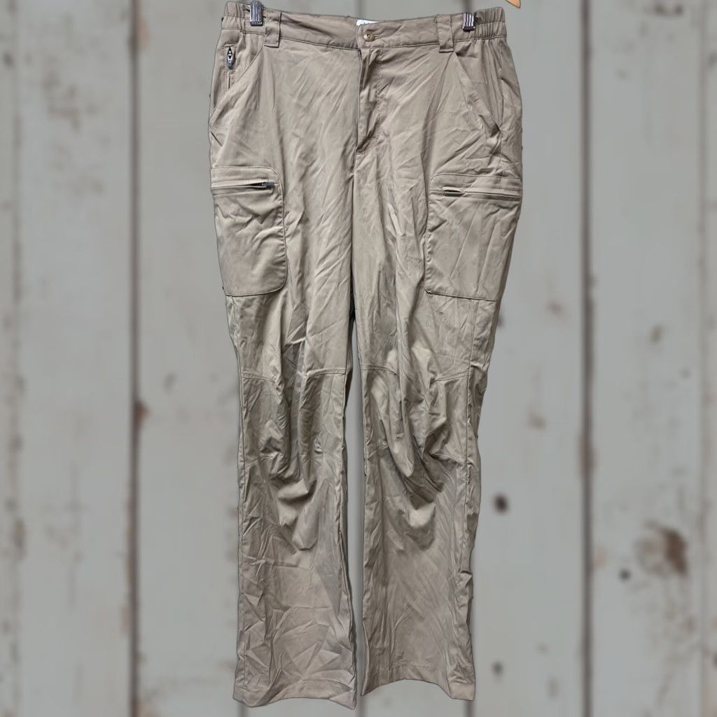 Vintage L. L. Bean Hiking Pants Mens Small REG Tan Nylon Cargo Pockets Flat Front Belted Tapered Inseam 32 Short Reg Mens Size US 29 - 1 Thumbnail