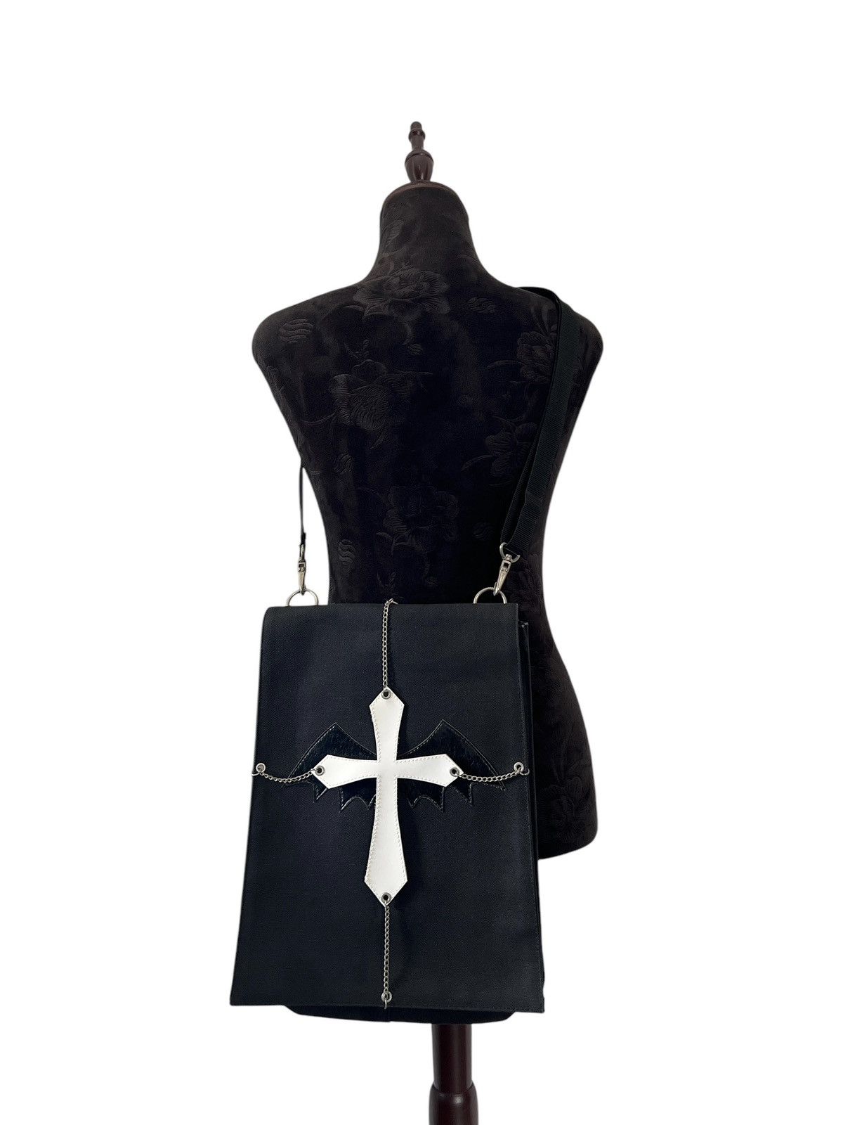 Seditionaries Spica Goth Cross Chain Sling Bag in Black, Men's