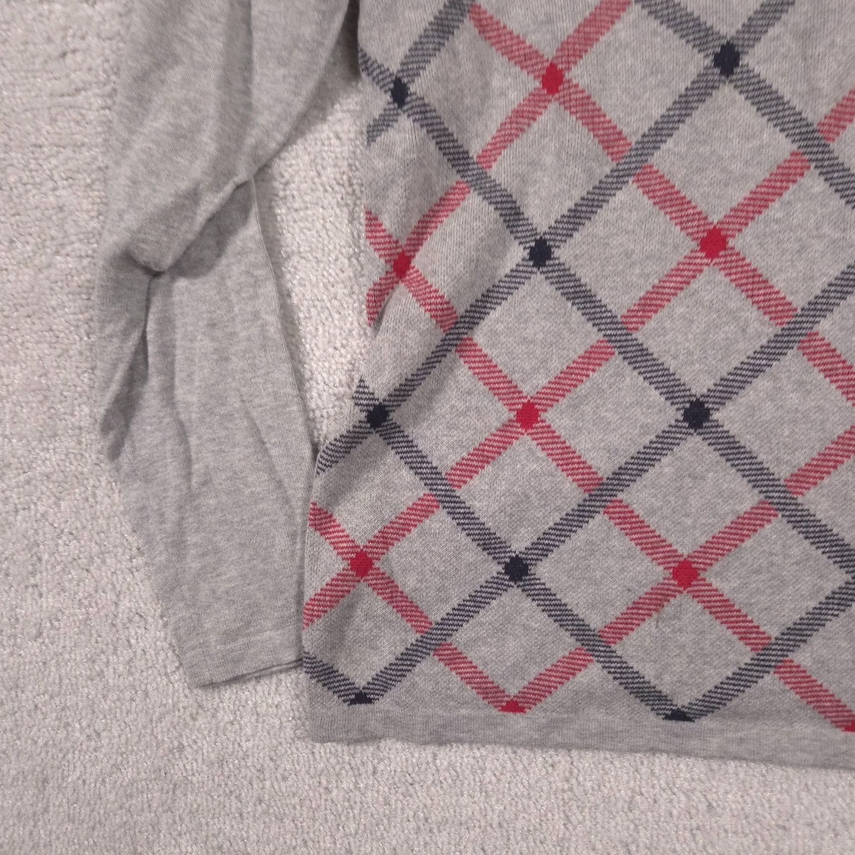 Tommy Hilfiger Tommy Hilfiger Sweater Womens L Gray V-Neck Argyle Lightweight Knit Pullover Size L / US 10 / IT 46 - 3 Thumbnail