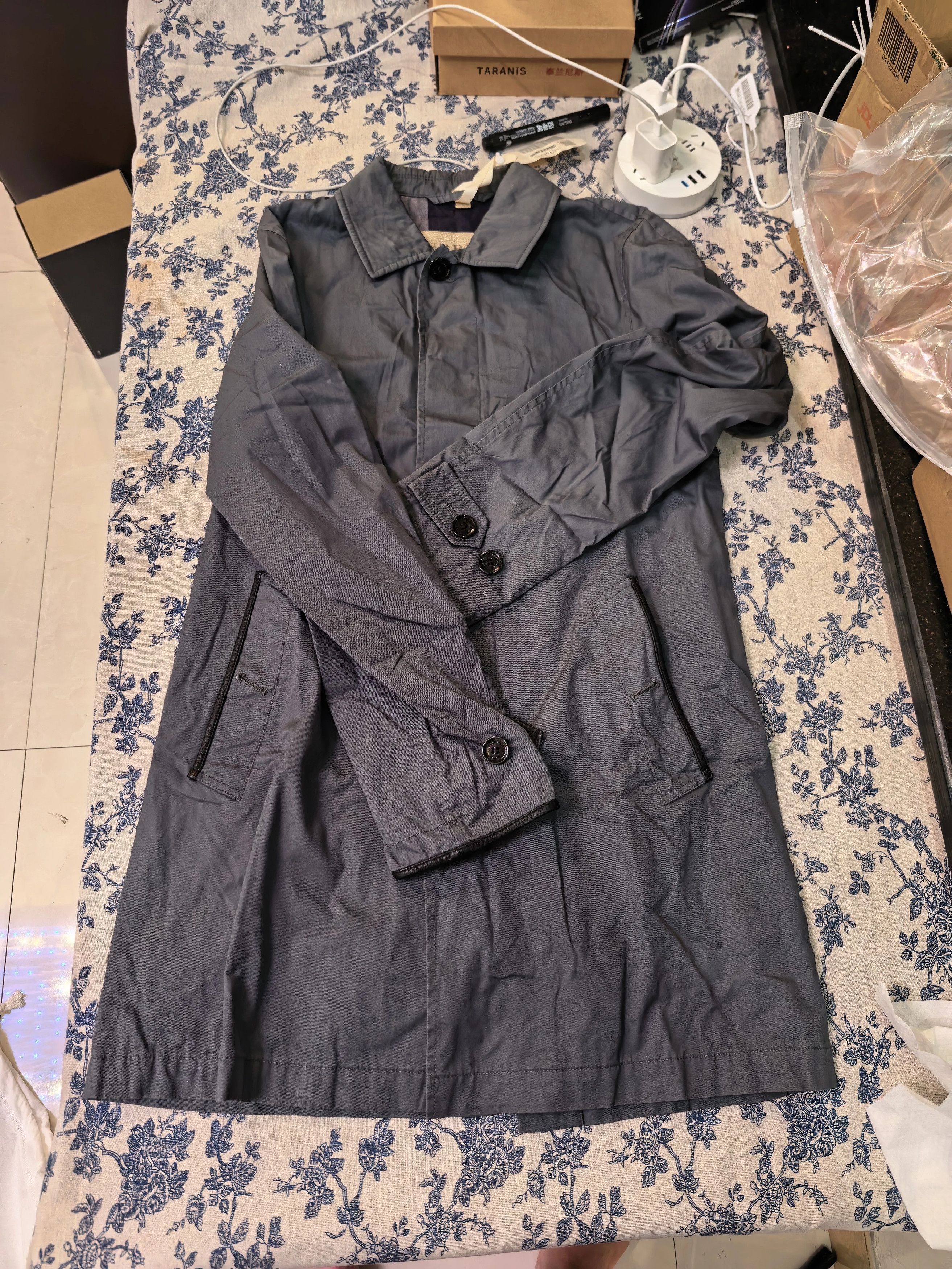 Burberry BURBERRY Men's Trench Coat Size S (104L, 89C) Size US S / EU 44-46 / 1 - 1 Thumbnail