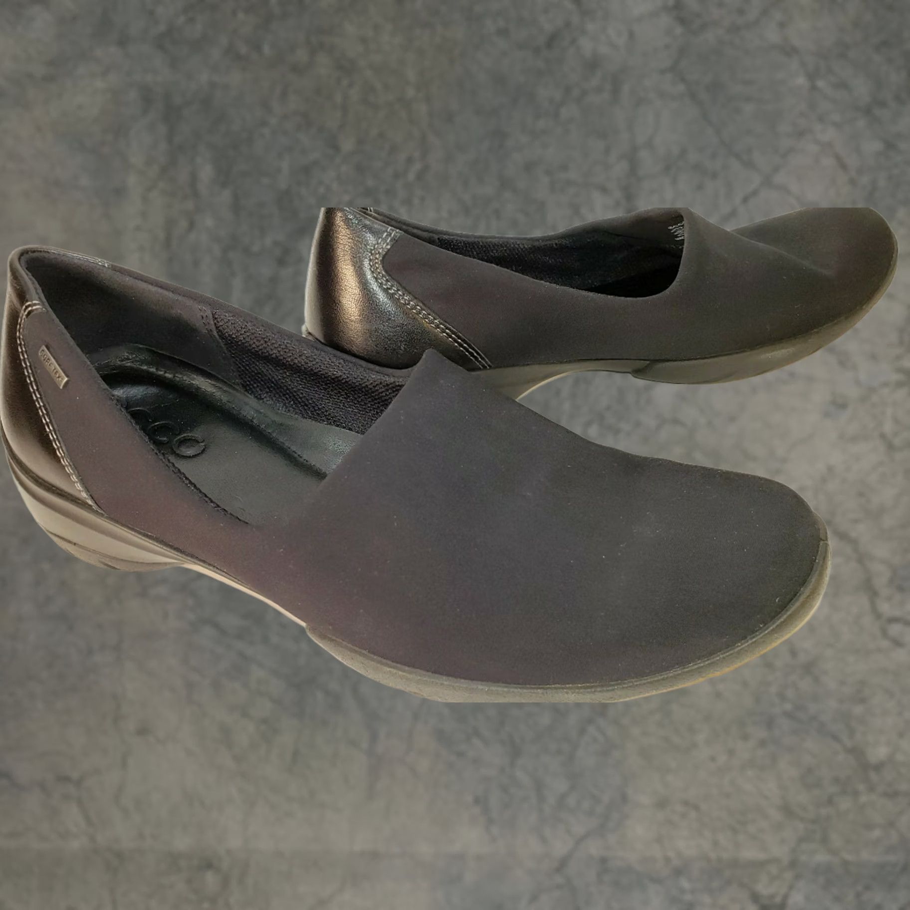 Ecco Ecco Pumps Women's 6.5M Black Neoprene & Leather Gortex Waterproof Pump Size ONE SIZE - 1 Thumbnail