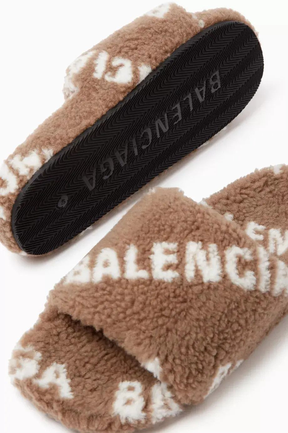 Balenciaga o1bcso1str1224 Furry Slide Sandals Allover Logo Brown/White Size US 9 / IT 39 - 4 Thumbnail