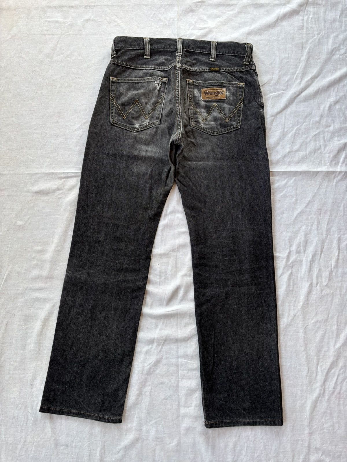 Wrangler Vintage Wrangler Black Distressed Denim Jeans Size US 31 - 9 Thumbnail