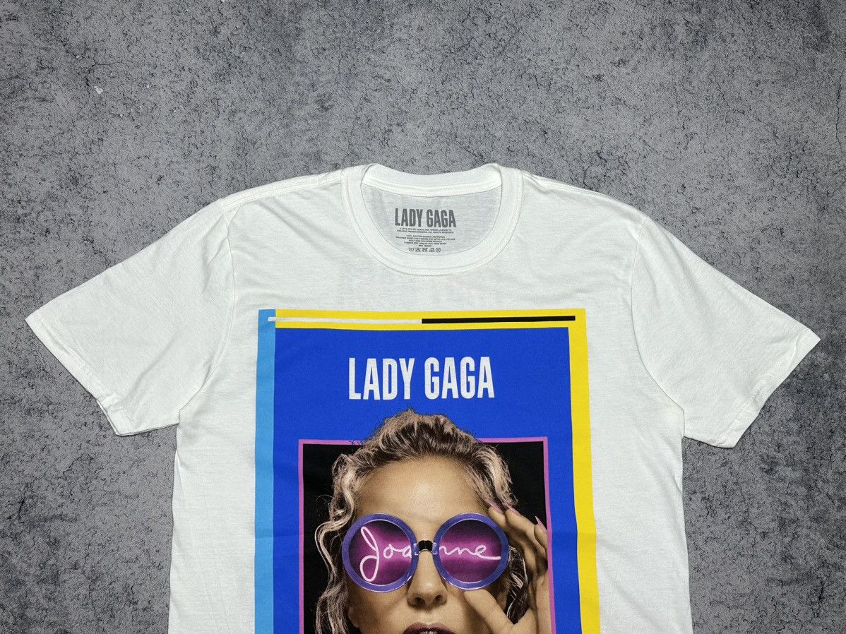 Band Tees Lady Gaga Joanne 2017 World Tour Photo T-Shirt Size US L / EU 52-54 / 3 - 2 Thumbnail