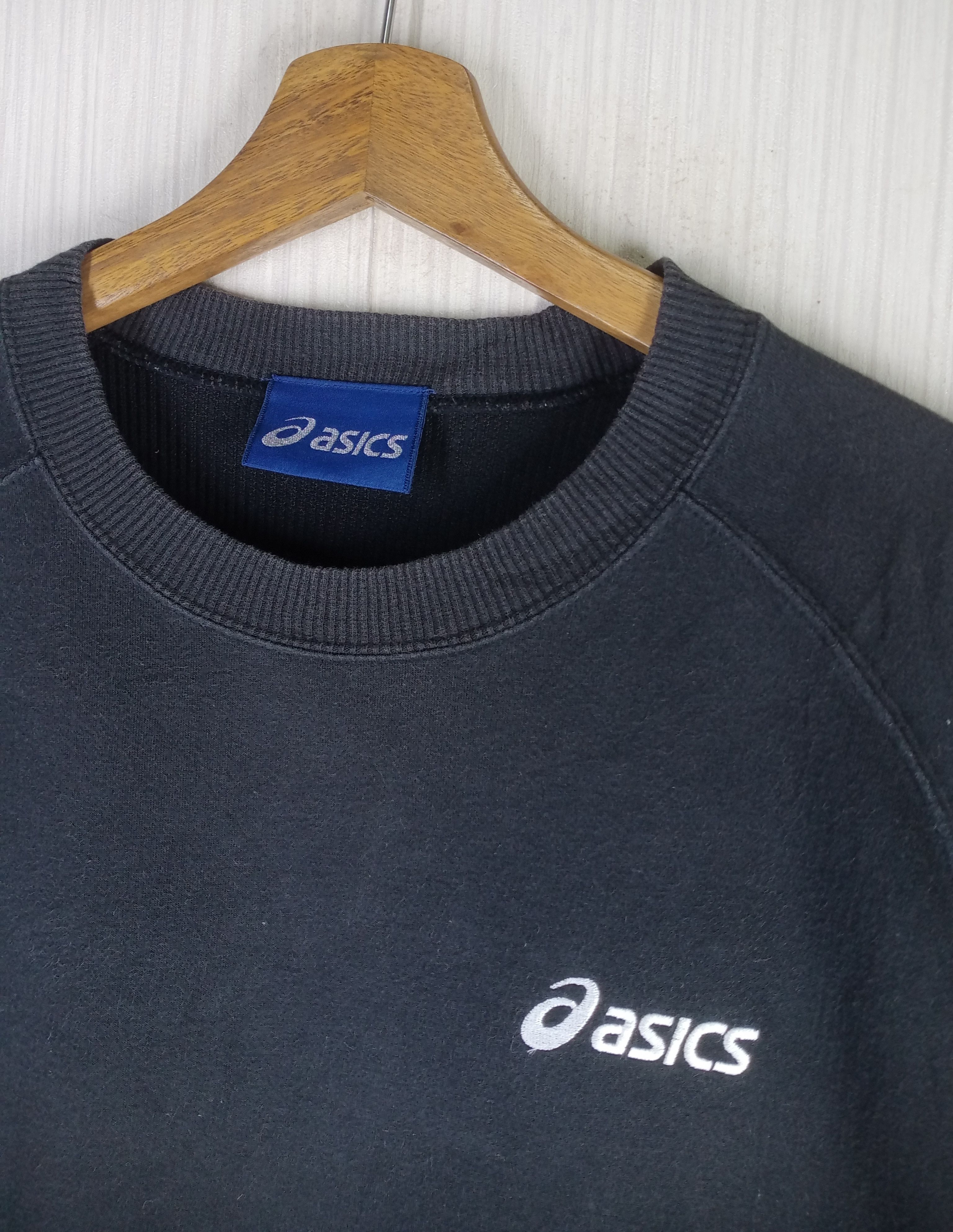 Asics Rare Vintage 90s Asics Small Logo Crewneck Sweatshirt Size US M / EU 48-50 / 2 - 3 Thumbnail