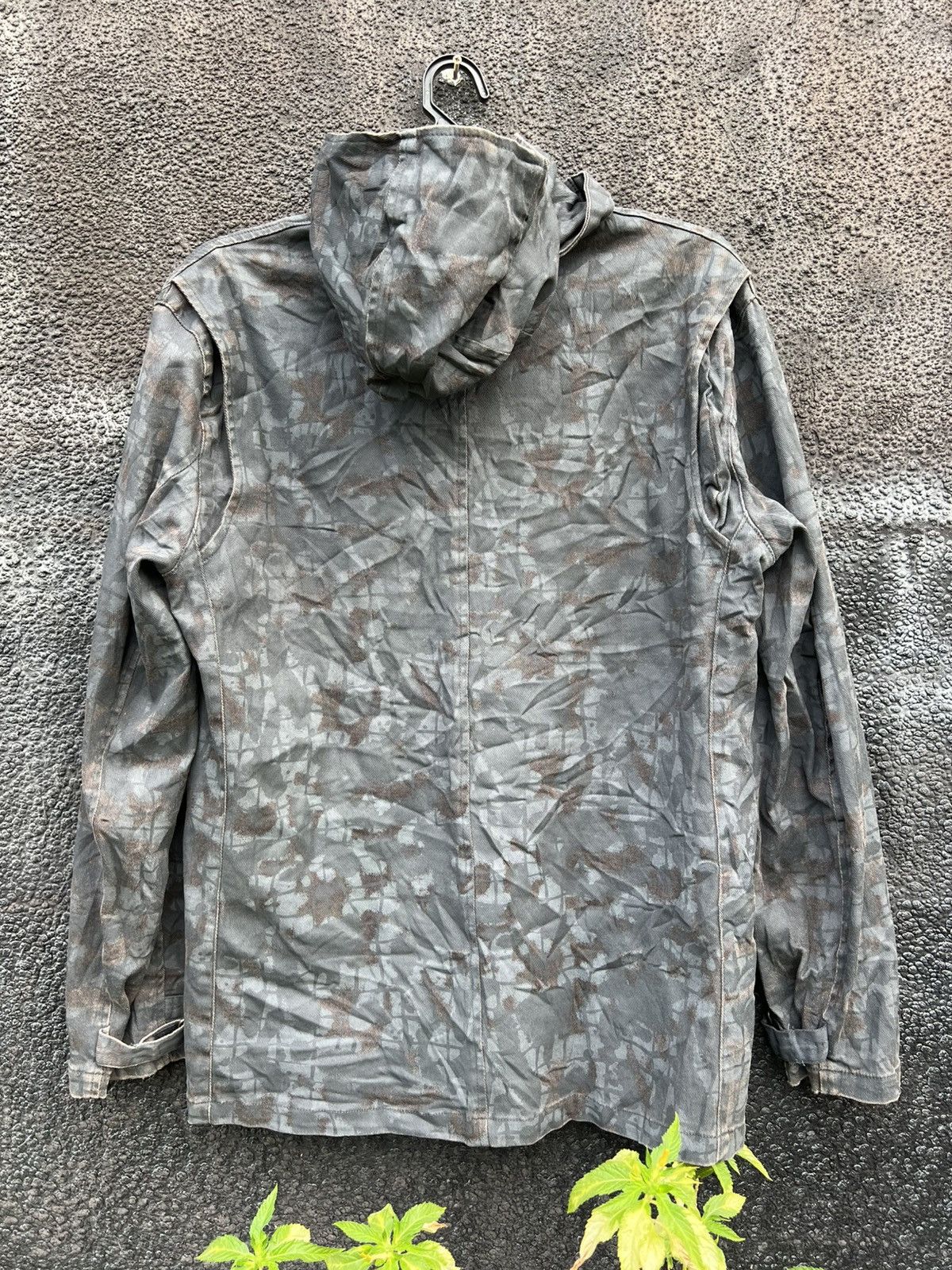 In The Attic In the attic camo jacket Size US L / EU 52-54 / 3 - 5 Thumbnail