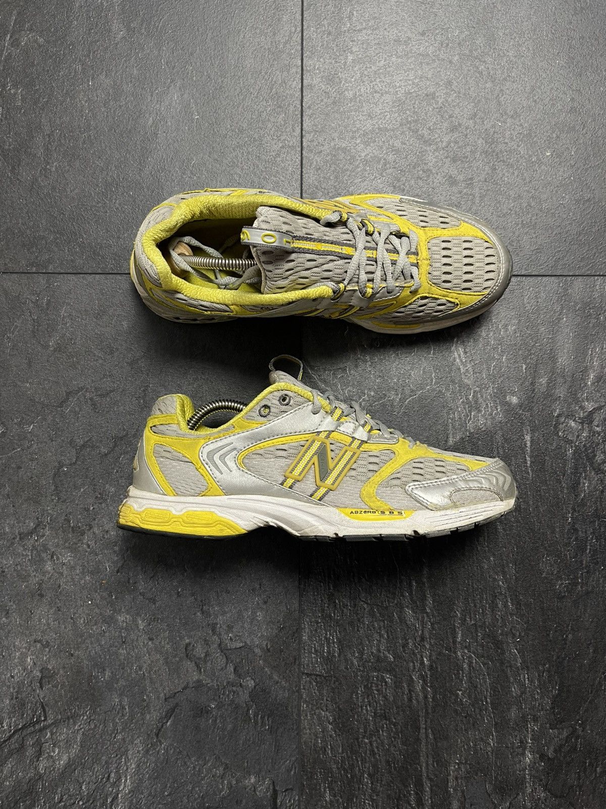 New Balance × Streetwear × Vintage Vintage new balance made in England low top sneakers Size US 7 / EU 40 - 1 Thumbnail