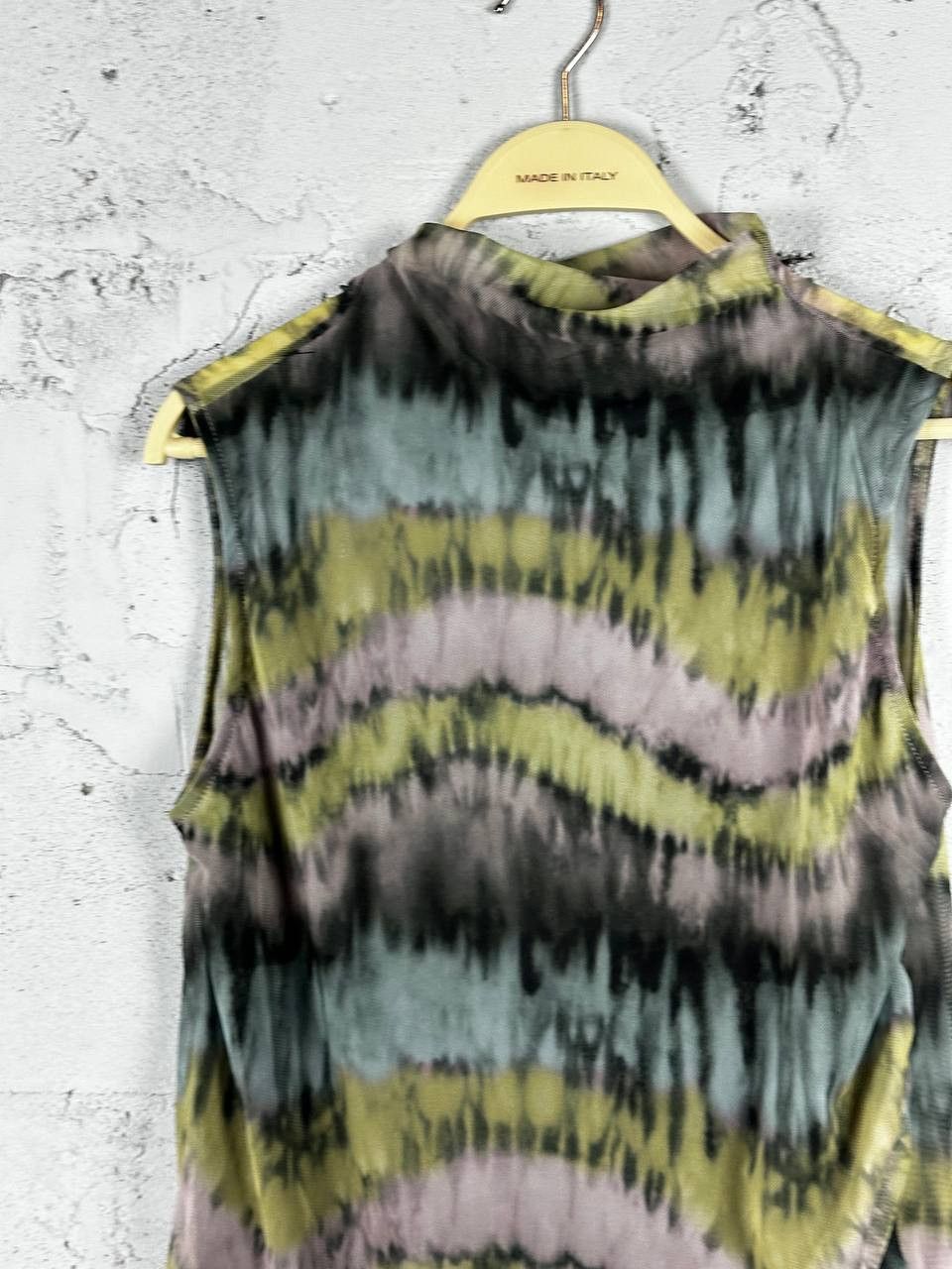 Japanese Brand Vintage Japanese Asymmetric Colourful Mesh Print Tank Top Size US M / EU 48-50 / 2 - 1 Thumbnail