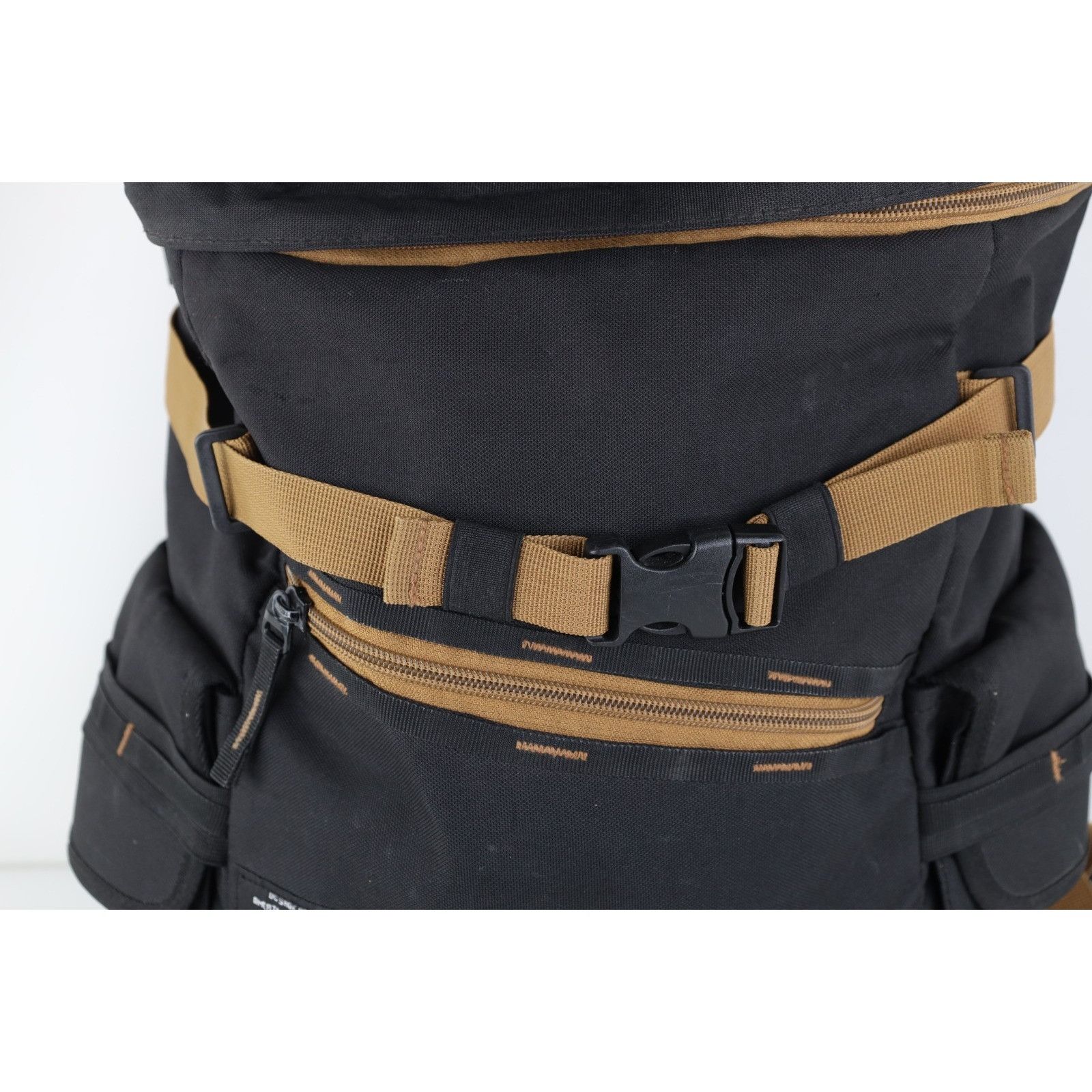 DC Vintage DC Shoes Skateboarding Top Loader Backpack Book Bag Size ONE SIZE - 3 Thumbnail