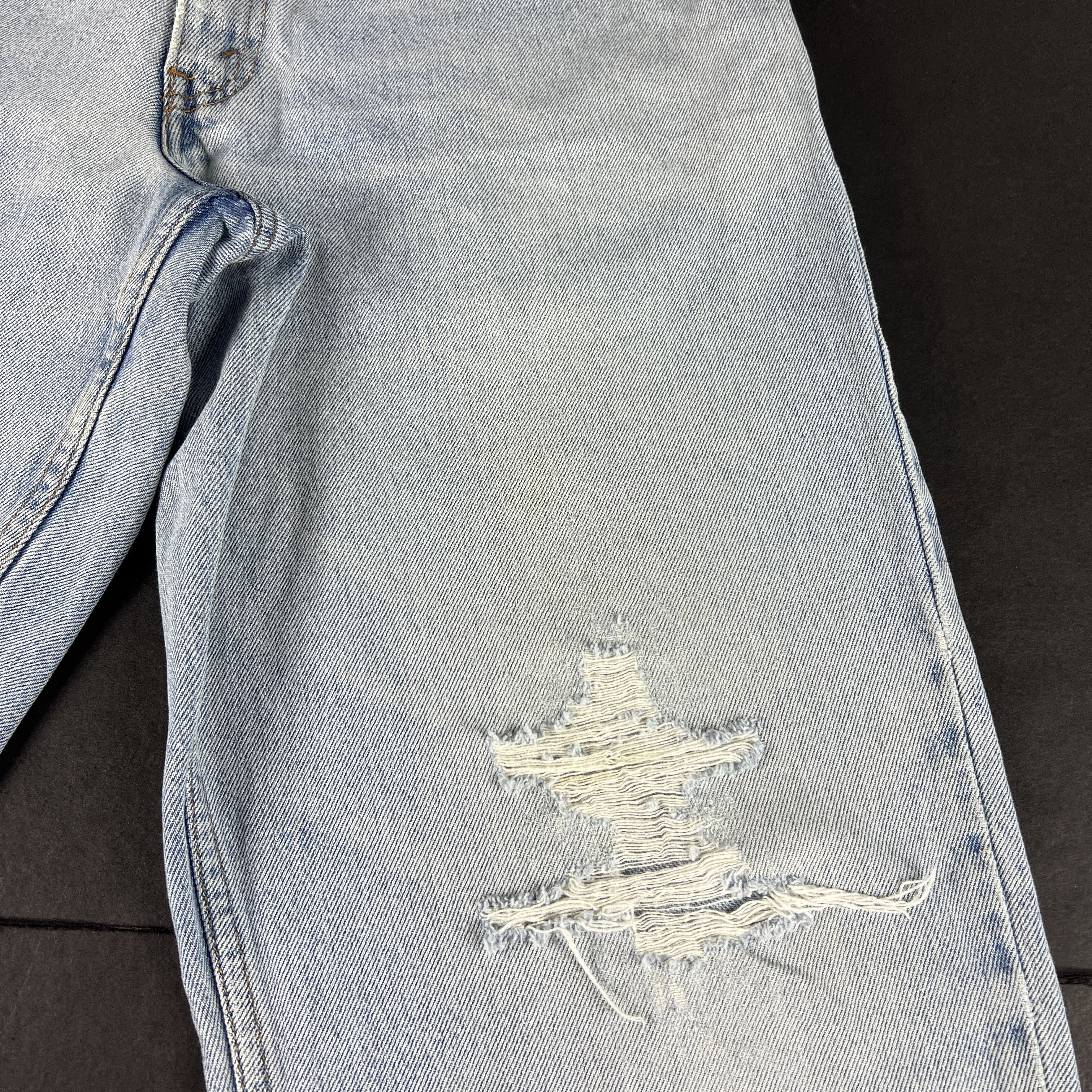 Levi's × Vintage VTG 90s Levi's Jeans 560 Loose Tapered Blue Distressed Denim Size US 32 / EU 48 - 2 Thumbnail