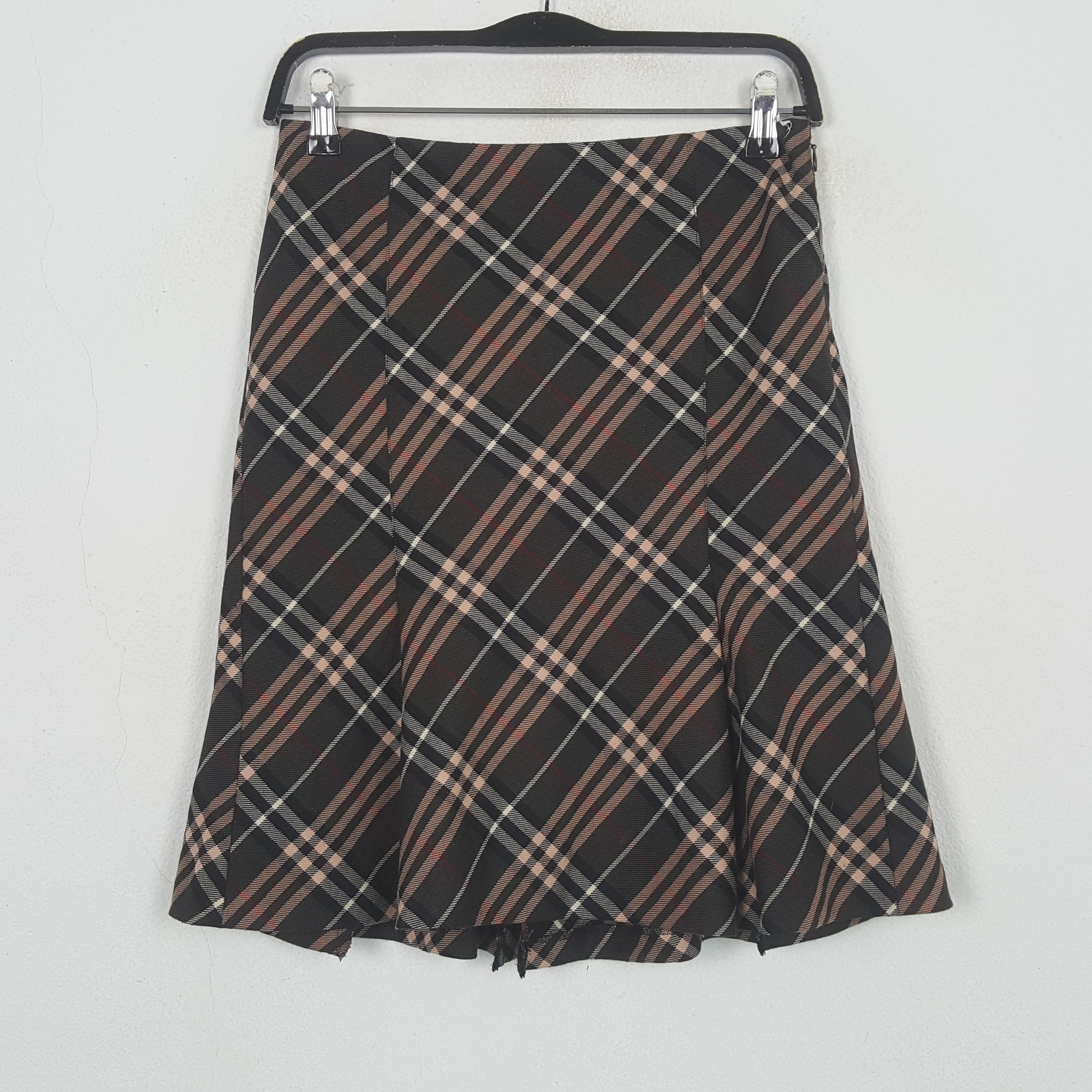 Burberry Burberry Blue Label Fashion Brand Skirts RR28 Size 27" / US 4 / IT 40 - 3 Thumbnail