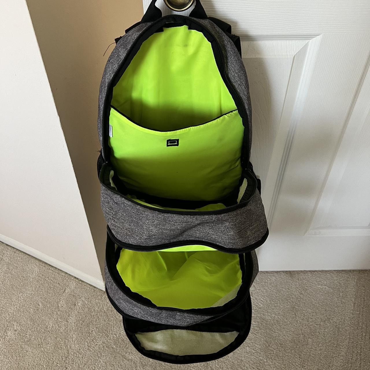 Adidas Adidas gray and black backpack Size ONE SIZE - 1 Thumbnail