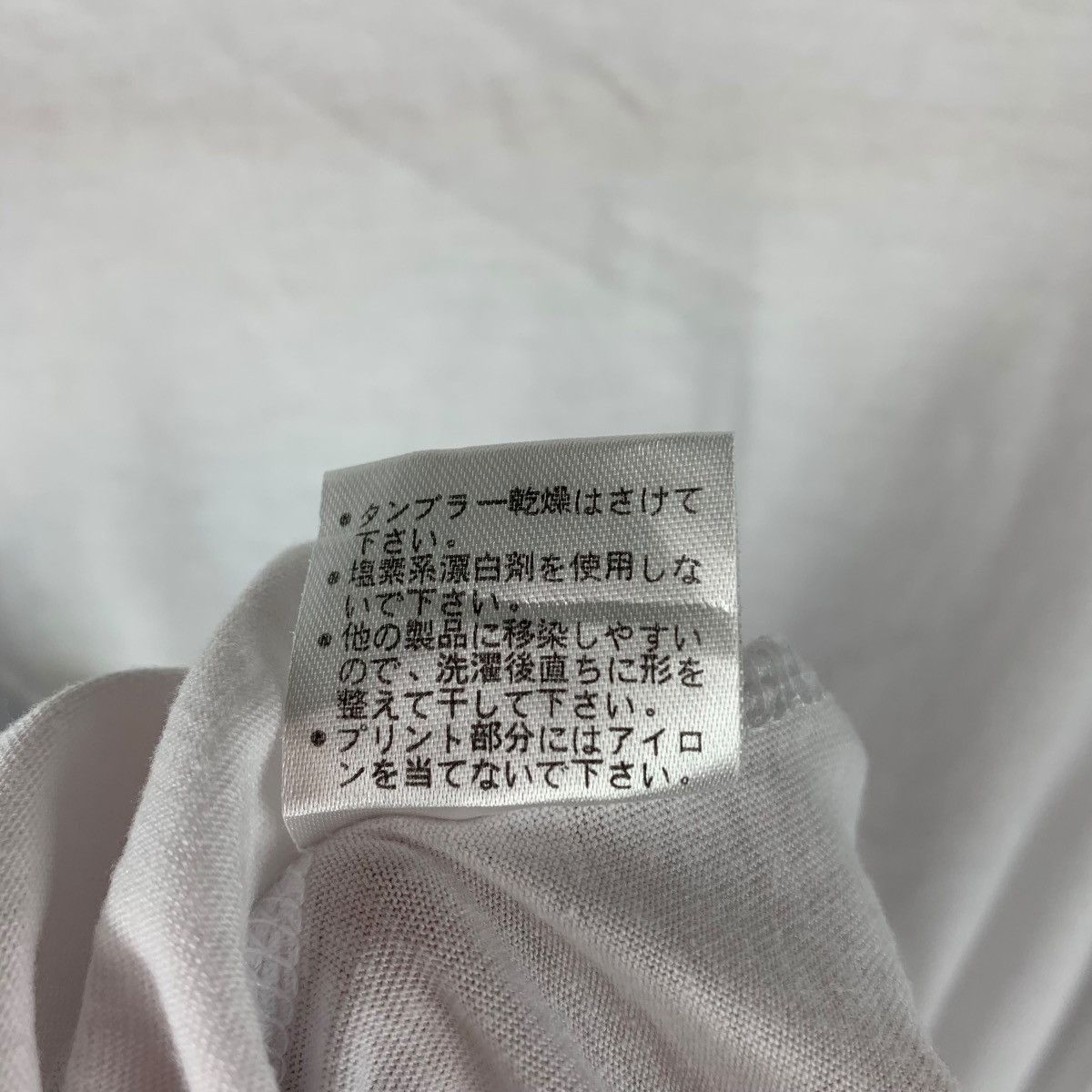 Anime Vintage DETECTIVE CONAN marathon printed tee Size US L / EU 52-54 / 3 - 11 Thumbnail