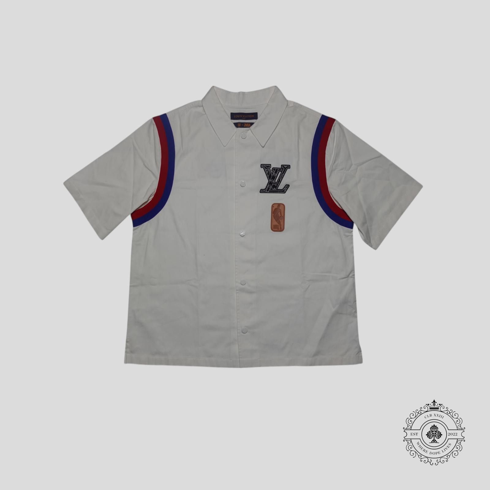 Louis Vuitton Louis Vuitton X NBA Patched Button Up in White Size US XXL / EU 58 / 5 - 1 Thumbnail