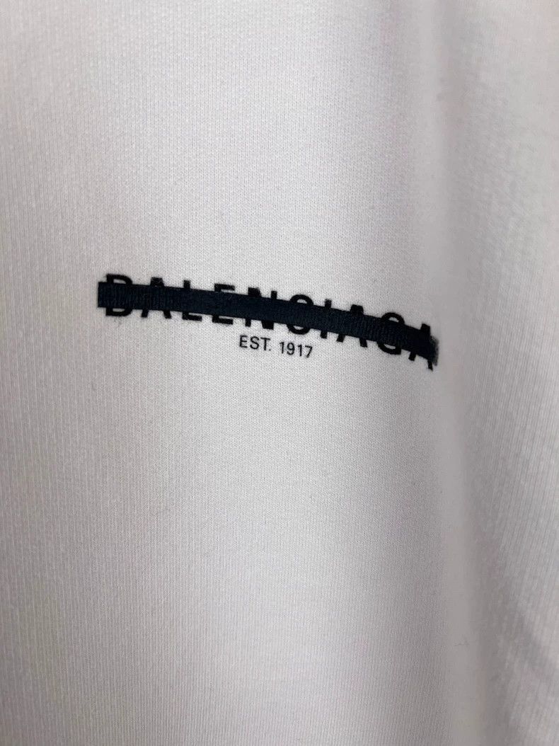 Balenciaga Balenciaga White strikethrough letter Logo loose hoodie Size US S / EU 44-46 / 1 - 5 Thumbnail
