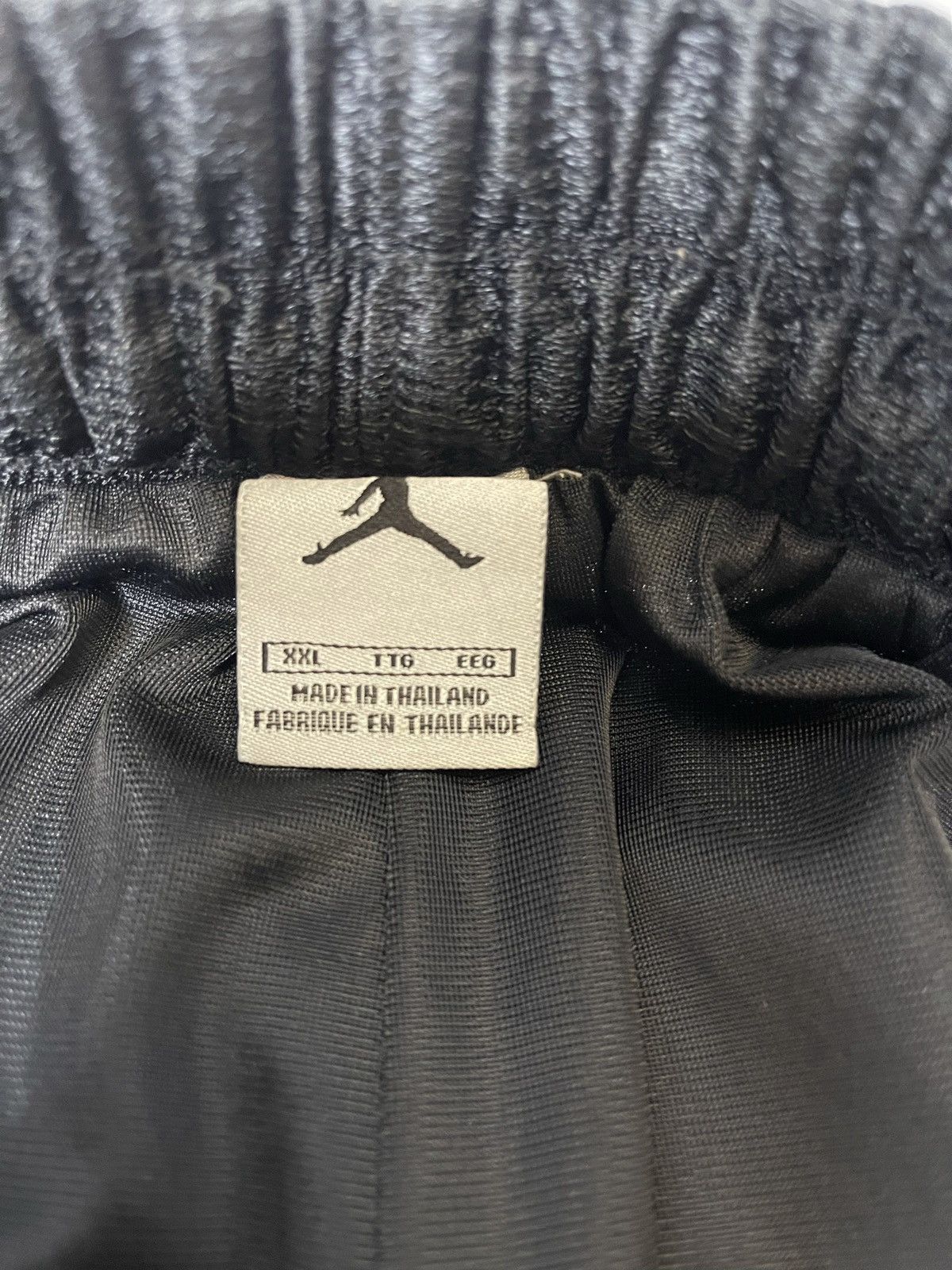 Jordan Brand Huf Nike sb vans shorts yeezy supreme jordan kith off white Size US 44 / EU 60 - 10 Thumbnail