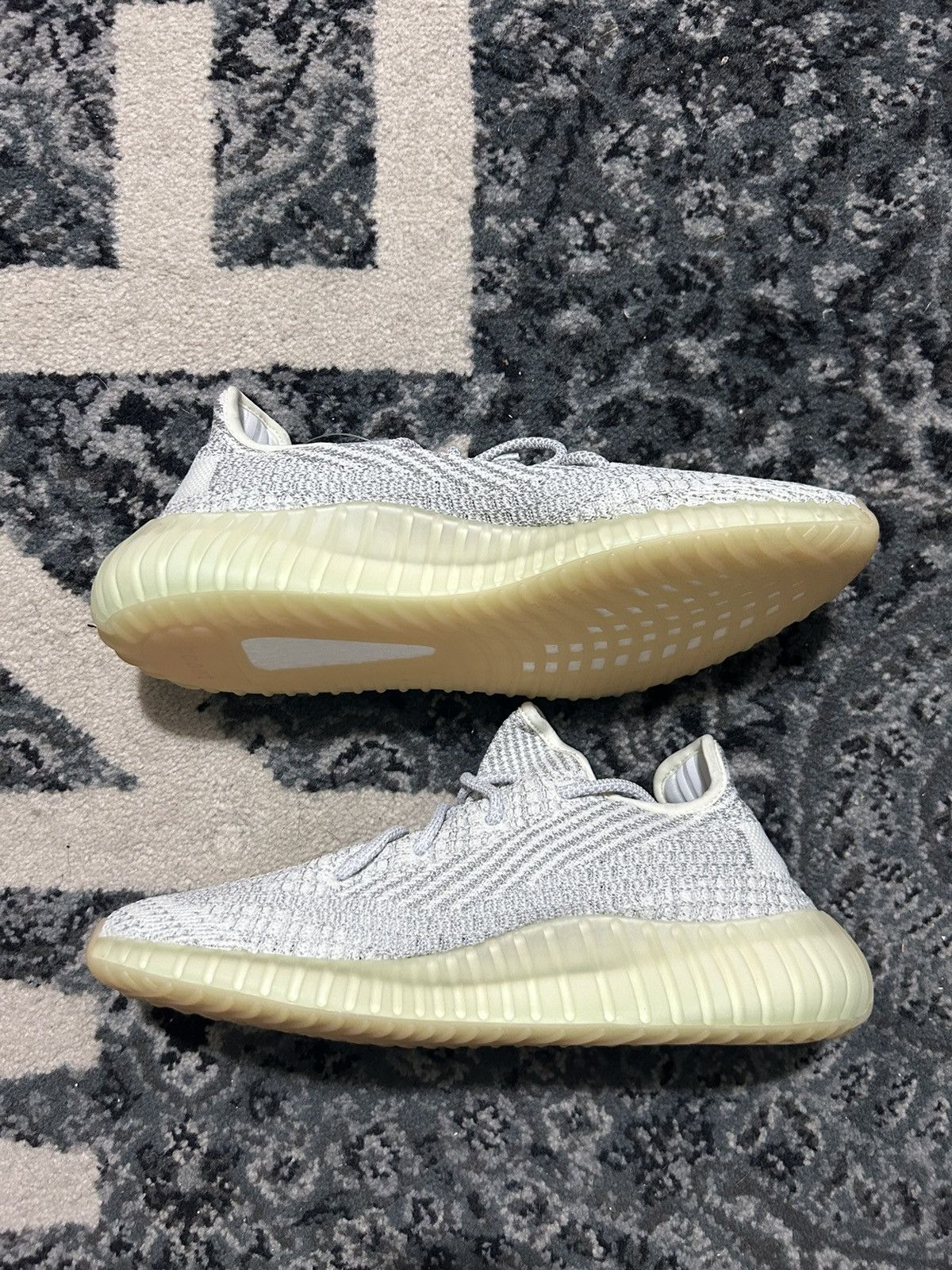 Adidas × Yeezy Adidas Yeezy boost 350 yeshaya reflective Size US 9.5 / EU 42-43 - 2 Thumbnail