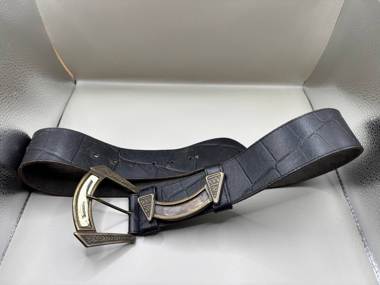 Vintage Vintage Ornate Buckle Croc-Embossed Leather Belt Size ONE SIZE - 4 Thumbnail