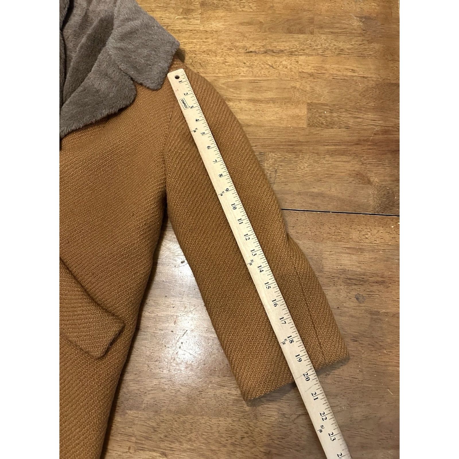 Vintage VINTAGE ILGWU Women’s Wool Coat Fur Lined Large Brown 60s Two Button Coat Women L Medium Beige Retro 60s Mens? Size L / US 10 / IT 46 - 5 Thumbnail