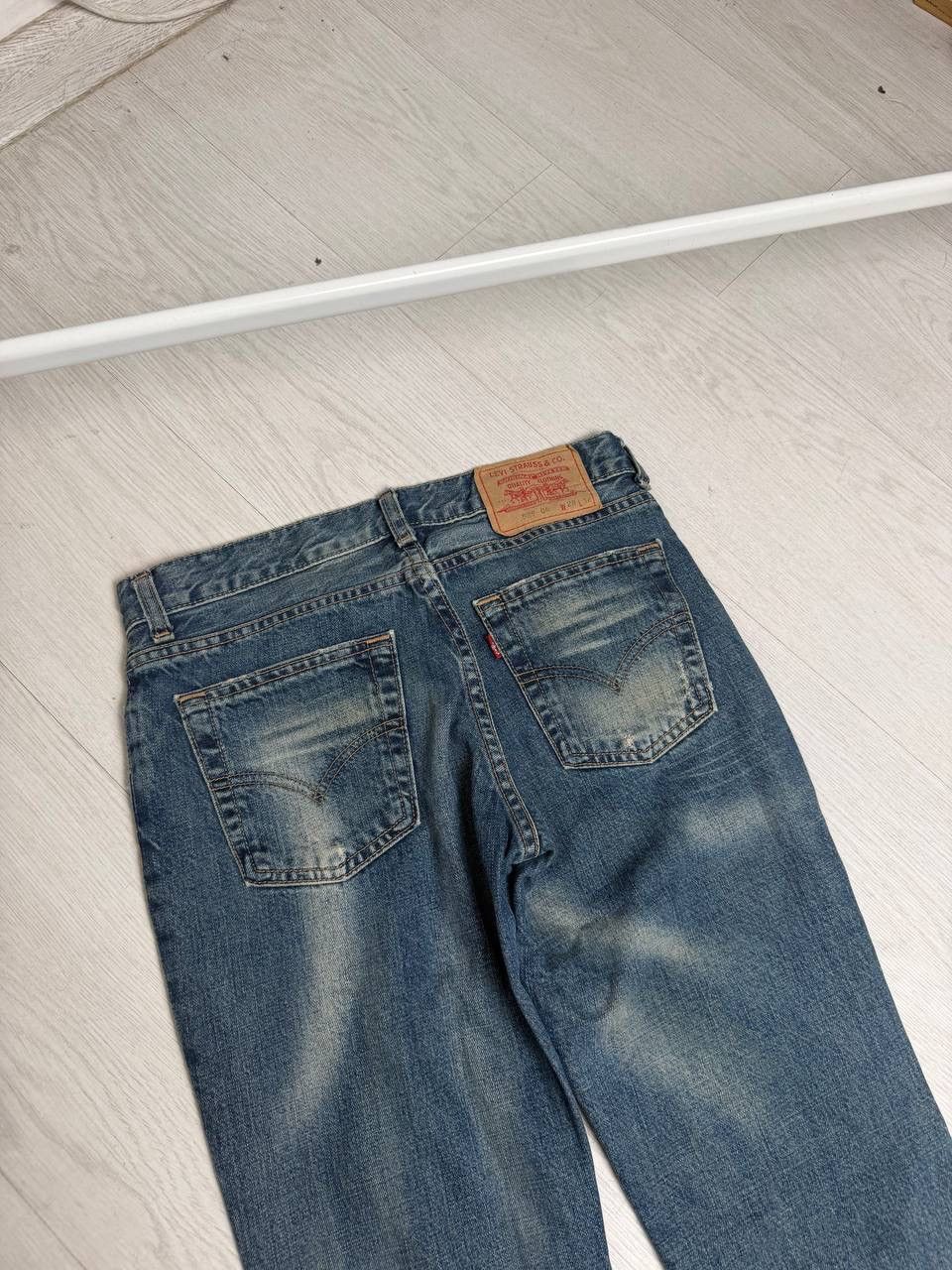 Levi's Vintage Levi's 522 Bootcut Jeans Distressed Faded Denim Y2K Size US 28 / EU 44 - 7 Thumbnail