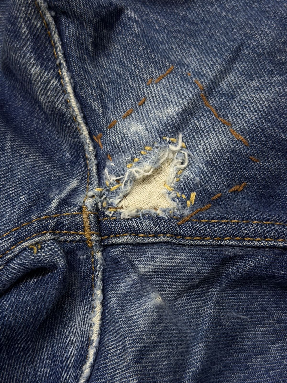 Levi's Vintage Levi’s 501 Denim Jeans | Regular Straight Fit | W37 Size US 37 - 16 Thumbnail