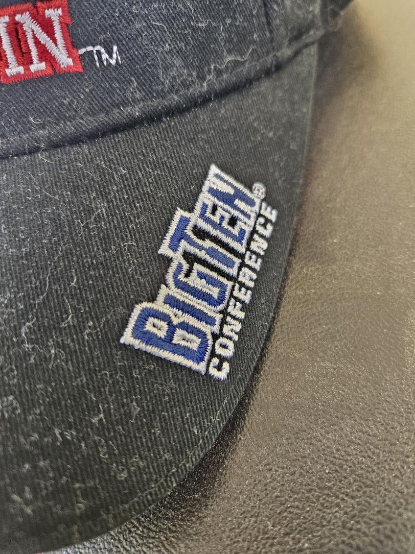 Other Wisconsin Badgers Big Ten Insignia Hat Size ONE SIZE - 3 Thumbnail