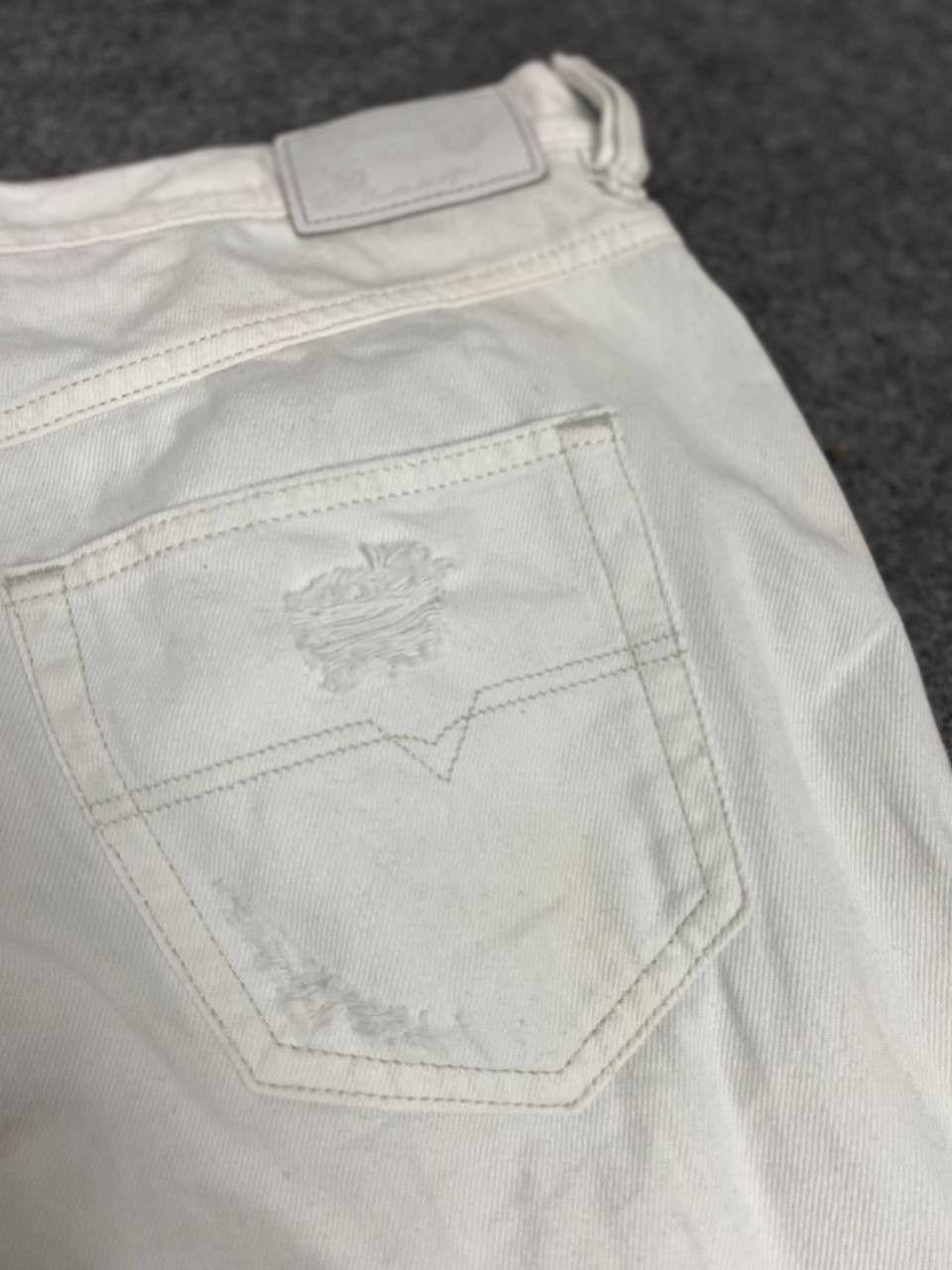 Diesel diesel regular slim straight distressed denim Size US 34 / EU 50 - 5 Thumbnail