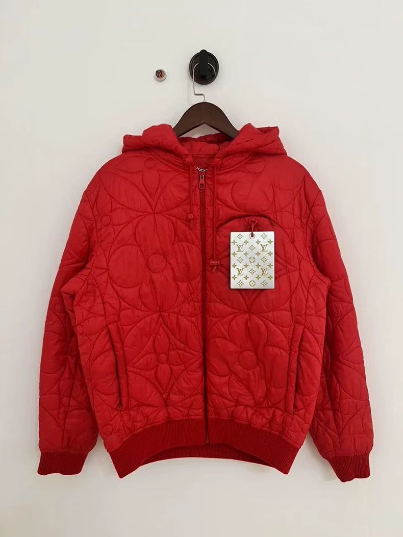 Louis Vuitton Louis Vuitton red three-flower embossed logo jacket Size US M / EU 48-50 / 2 - 1 Thumbnail