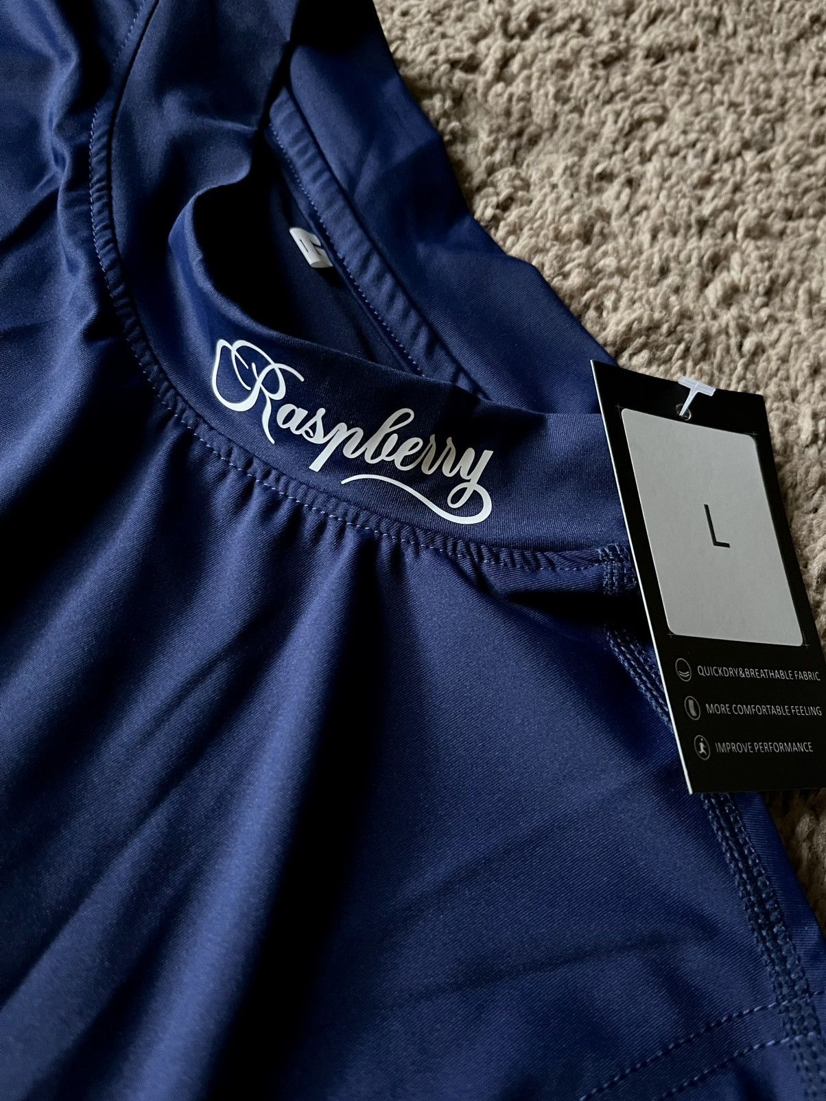 The GV Gallery Gv gallery / raspberry hills MUSCLE CUT OFF Size US L / EU 52-54 / 3 - 1 Thumbnail