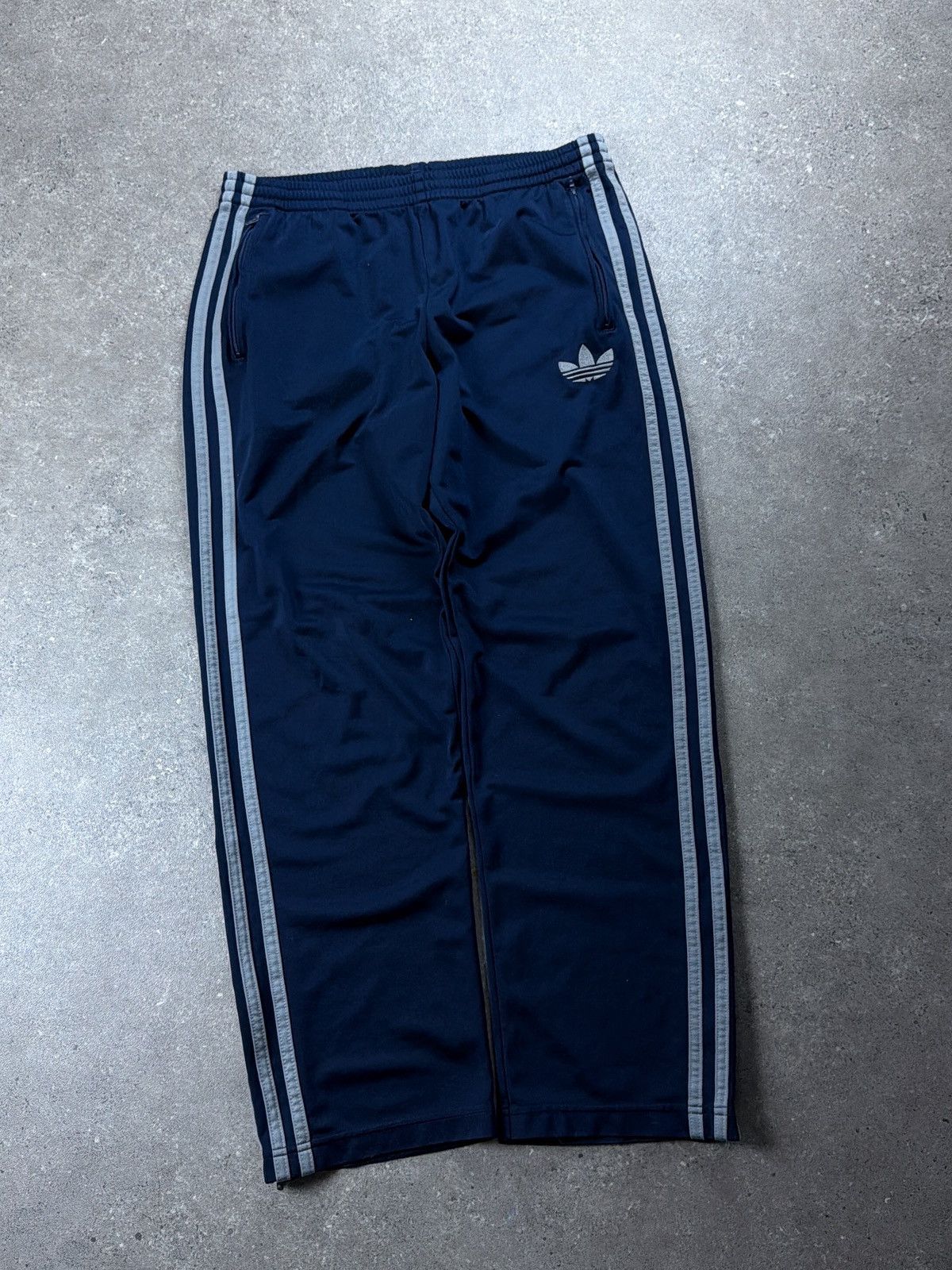 Adidas vintage adidas track pants Size US 32 / EU 48 - 2 Thumbnail