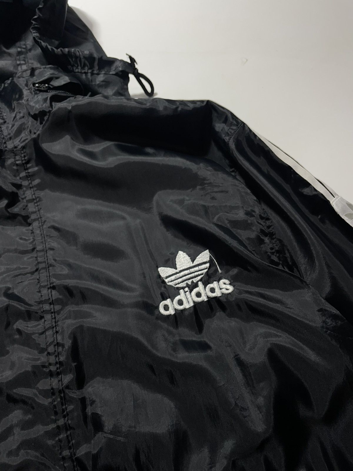 Vintage Vintage Y2K Adidas Nylon Light Jacket Size US S / EU 44-46 / 1 - 4 Thumbnail