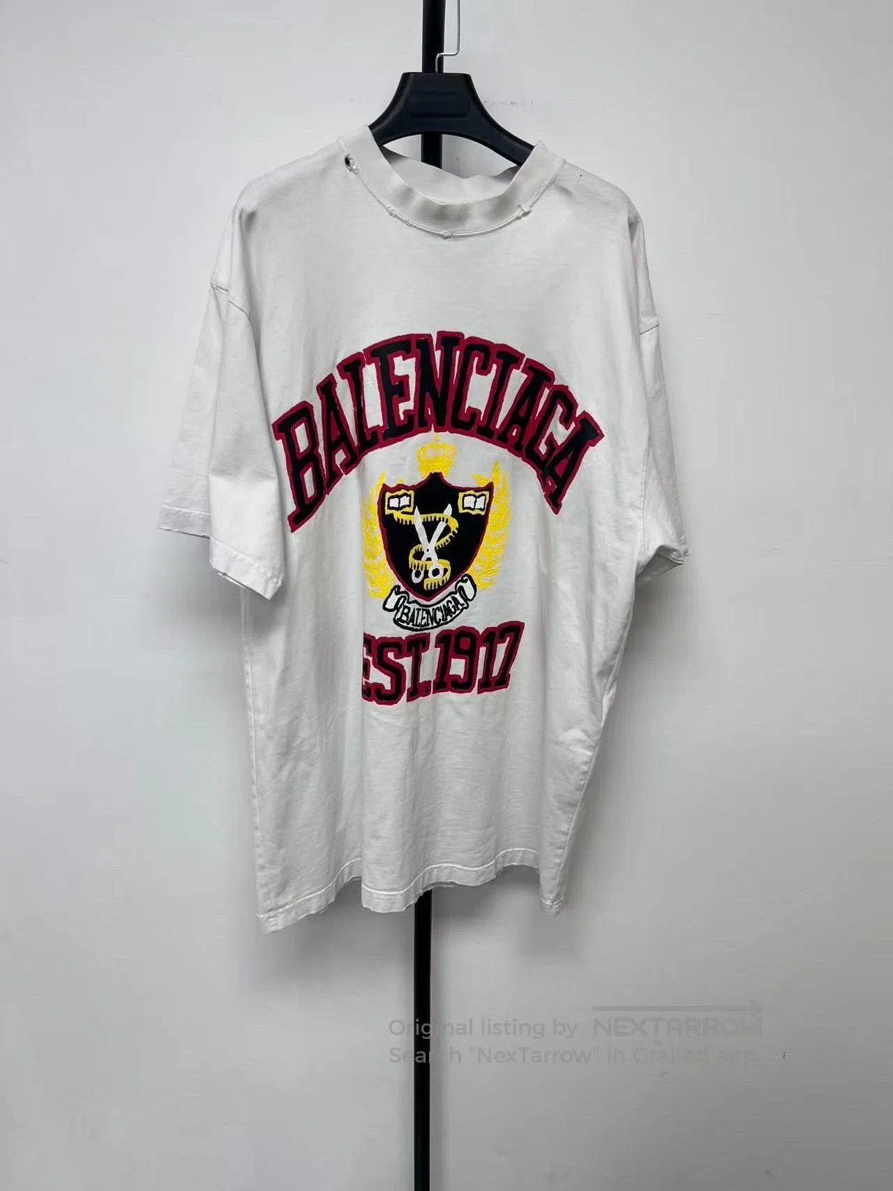 Balenciaga Balenciaga Logo Print Crewneck Short-Sleeve T-Shirt. Size US M / EU 48-50 / 2 - 1 Thumbnail