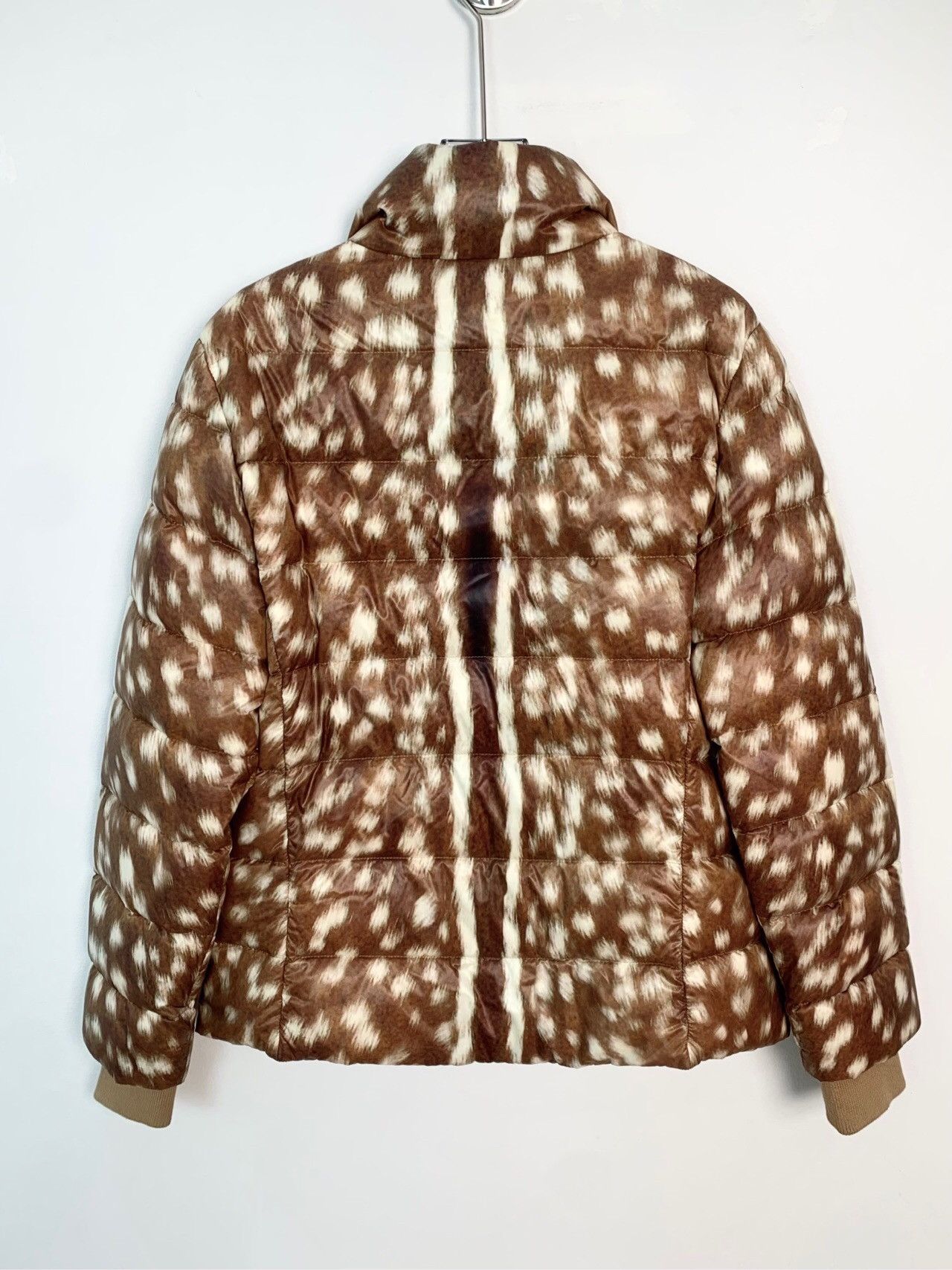 Burberry Burberry Logo Deer Print Stand Collar Zipper Down Jacket Size L / US 10 / IT 46 - 2 Thumbnail