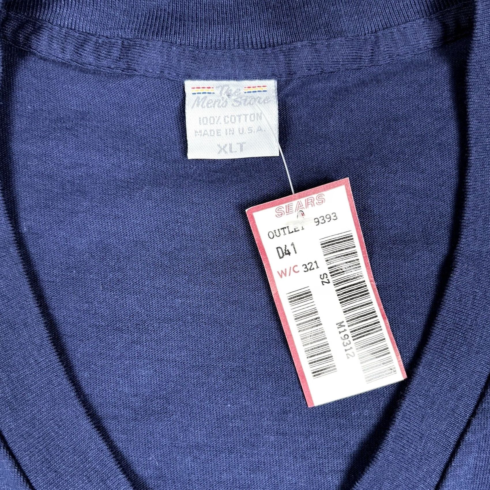 Sears VINTAGE The Mens Store T-Shirt Blue 90s Selvedge Pocket V-Neck XL Tall Big & Tall Mens Shirts Size US XL / EU 56 / 4 - 2 Thumbnail