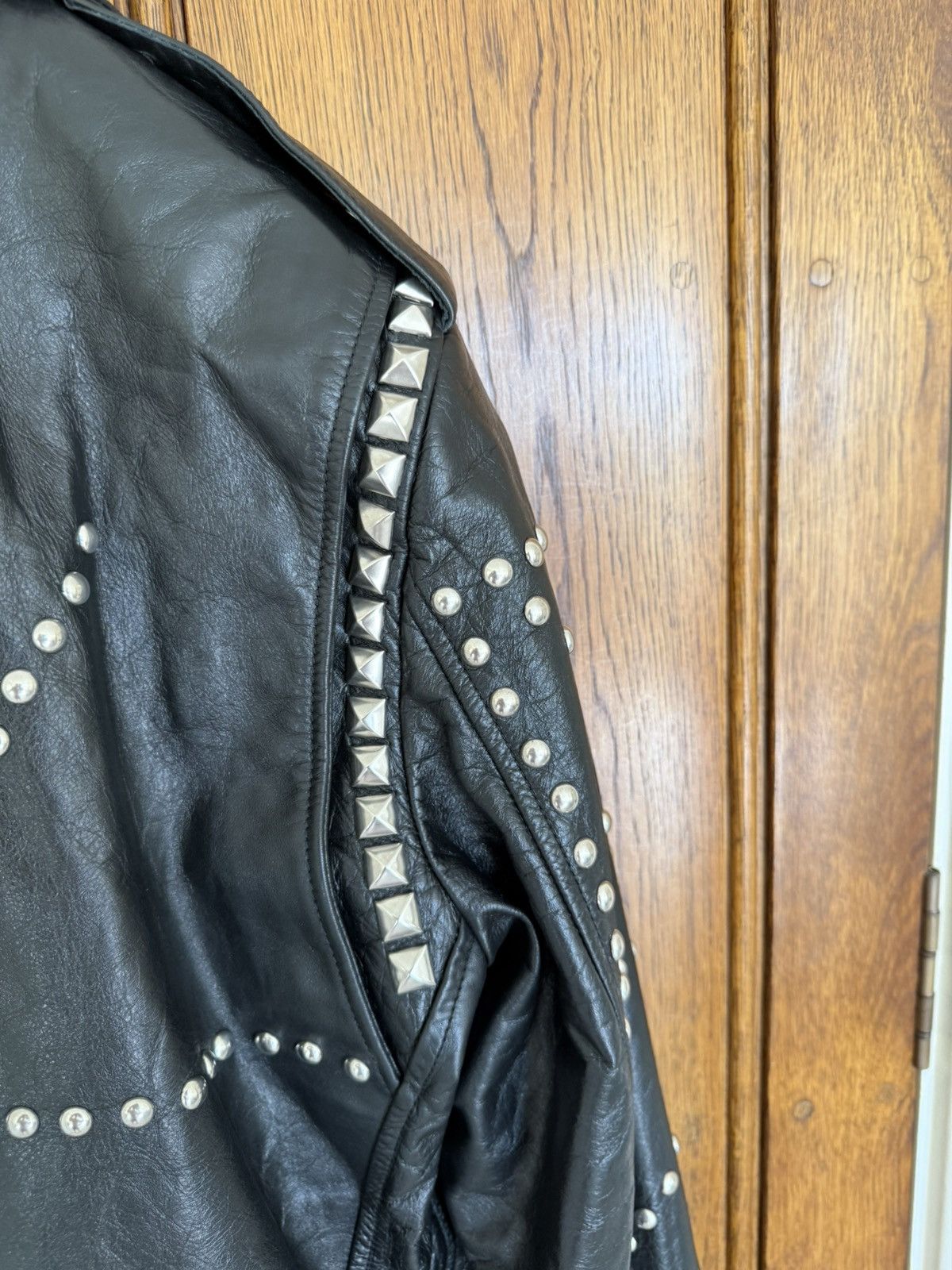 Saint Laurent Paris FW16 Saint Laurent studded leather biker jacket Hedi Grail Size US M / EU 48-50 / 2 - 21 Thumbnail
